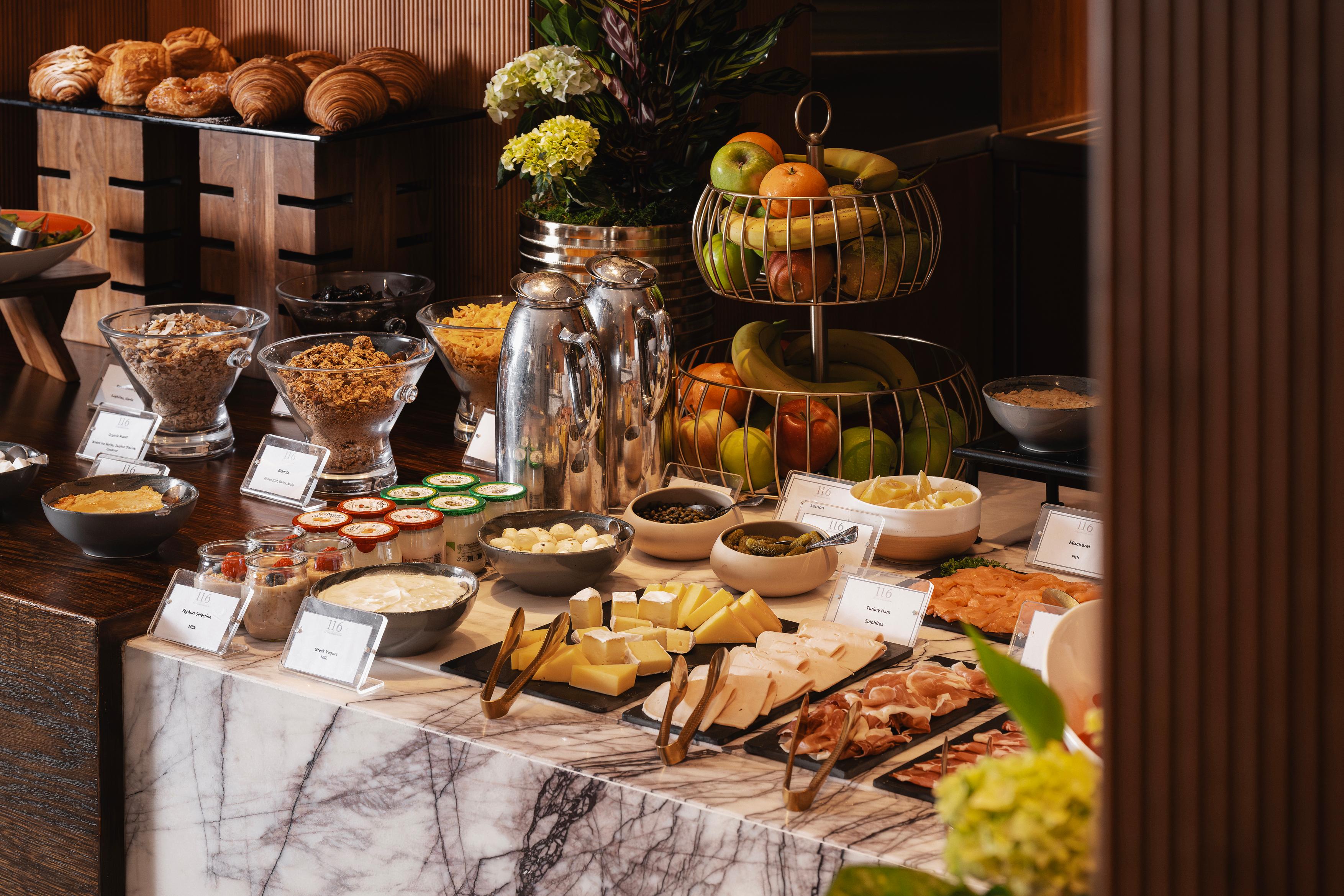 Athenaeum Hotel & Residences, England — Athenaeum Hotel & Residences