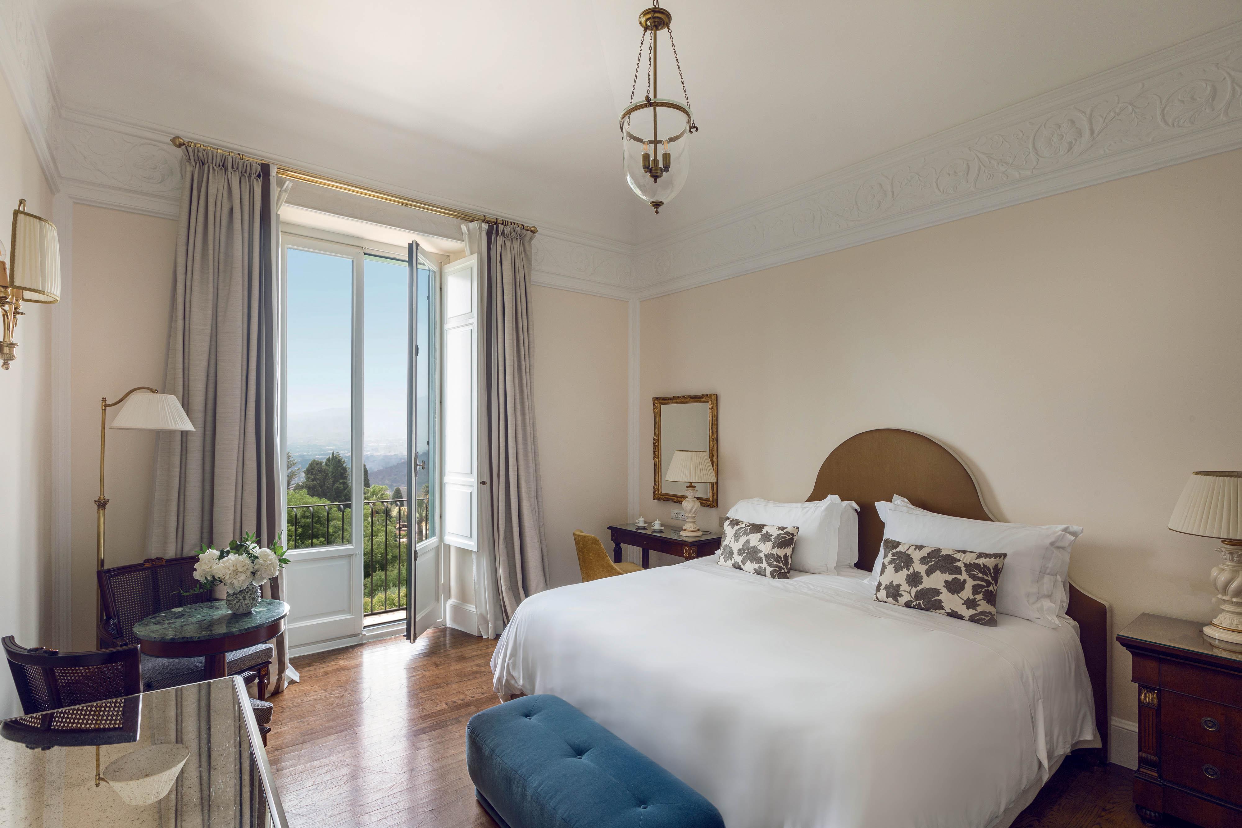 Deluxe Sea View Room With Balcony Or Terrace