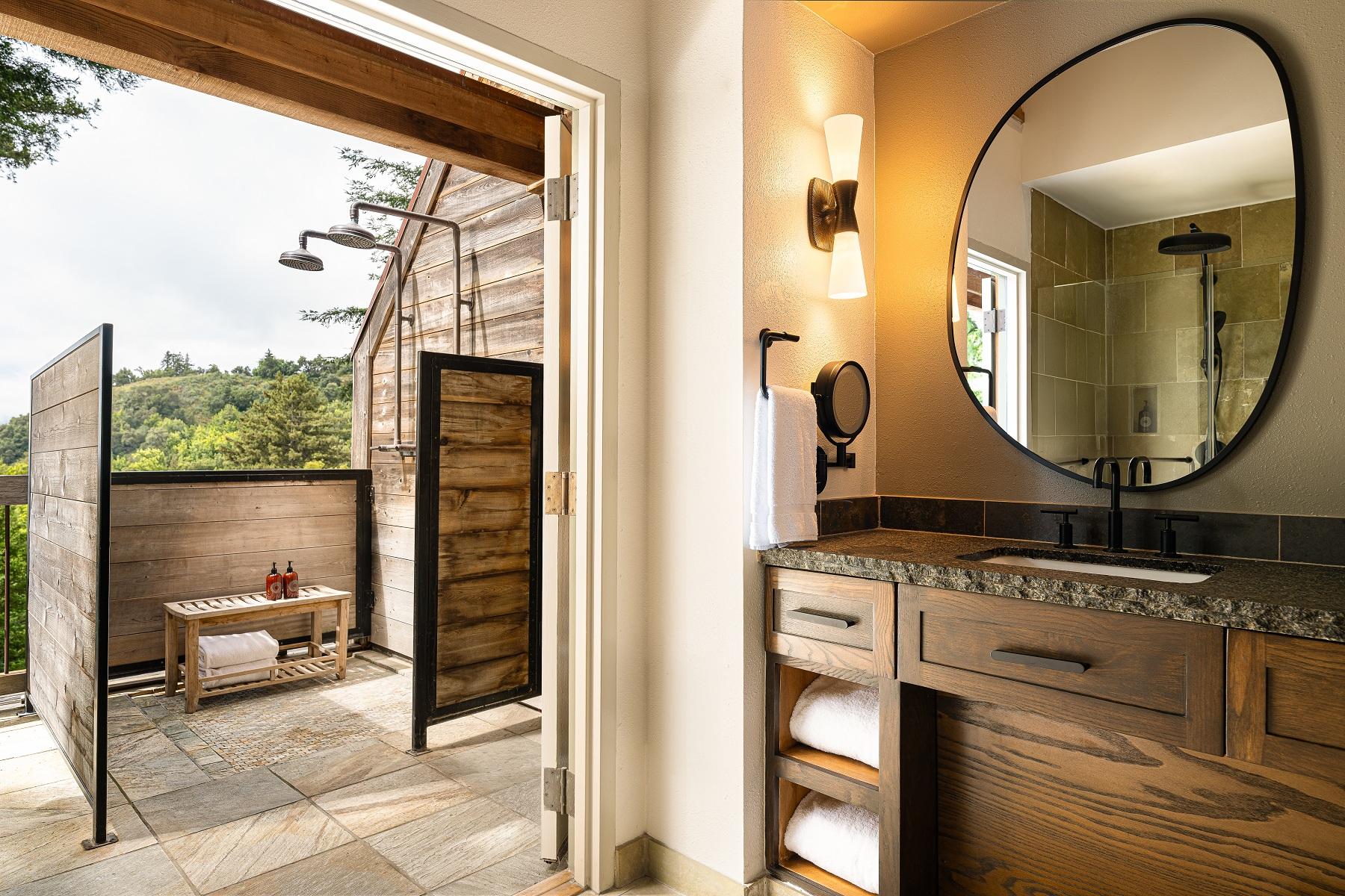 BIG SUR FOREST SHOWER SUITE