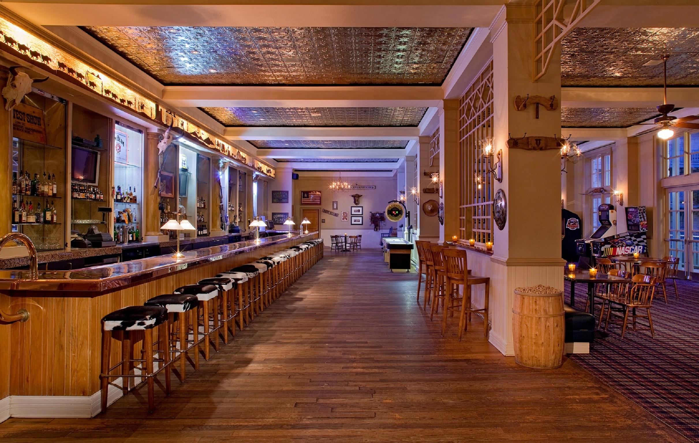 Hyatt Regency Hill Country Resort and Spa, United States — Hyatt Regency Hill Country Resort and Spa - Charlie's Long Bar