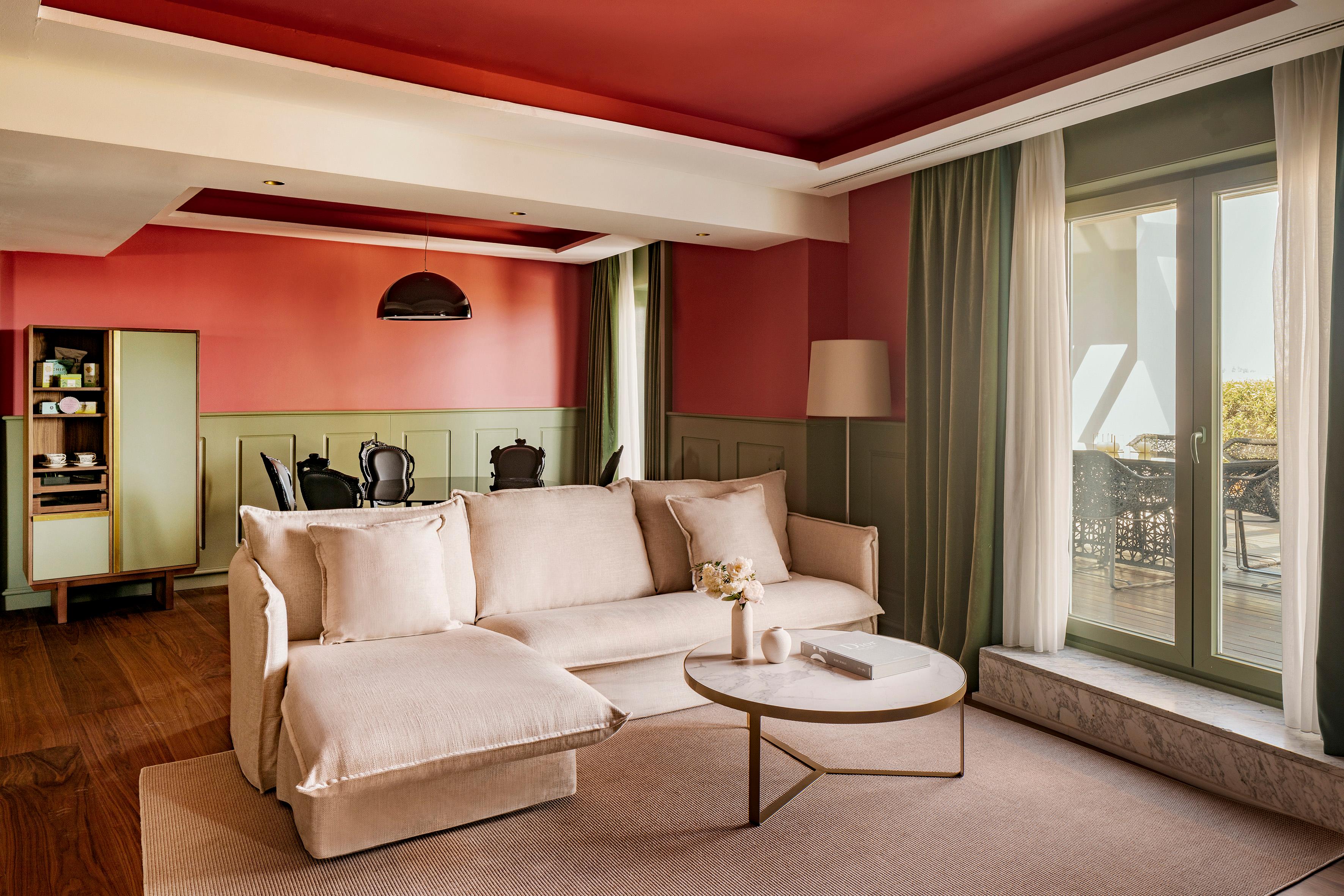Presidential Penthouse Suite RedLevel