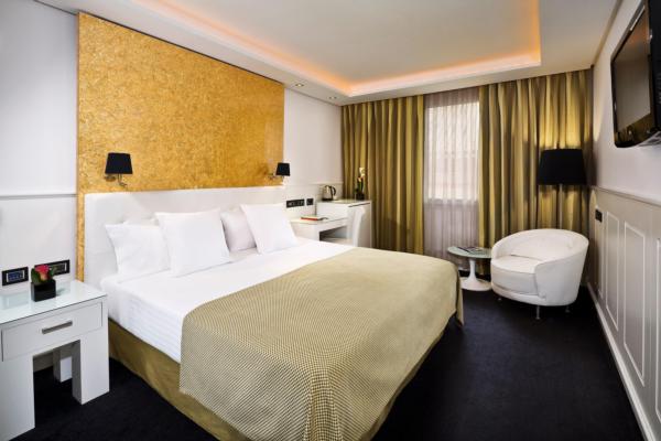 Deluxe Rooms