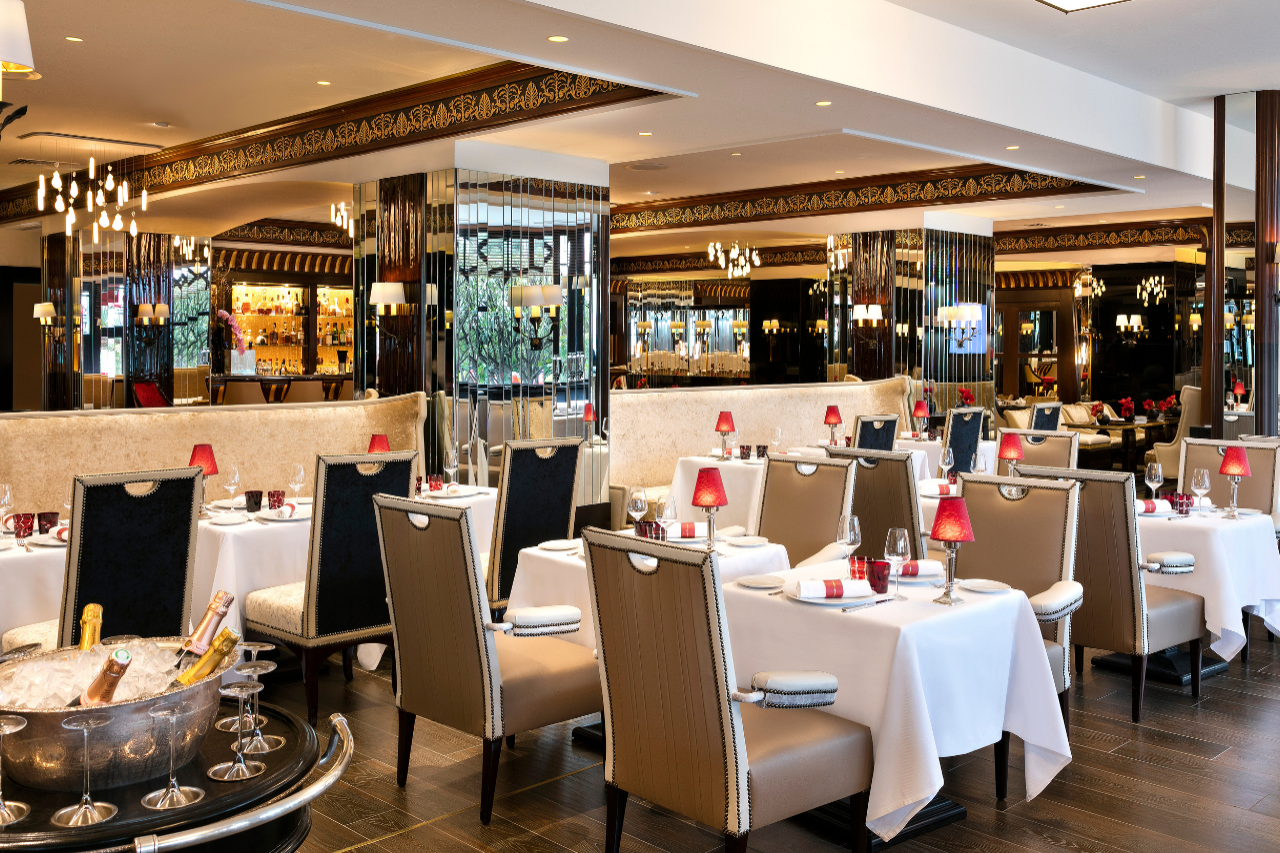 Hôtel Barrière Le Majestic Cannes, France — Hôtel Barrière Le Majestic Cannes - FOUQUET'S CANNES