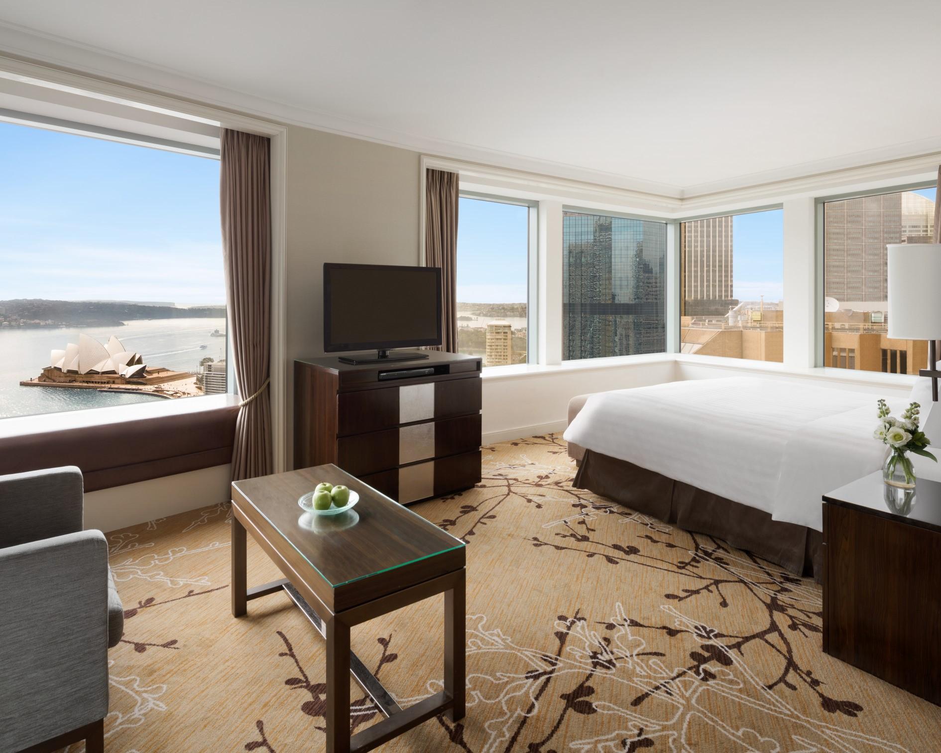 Premier Harbour Bridge Room