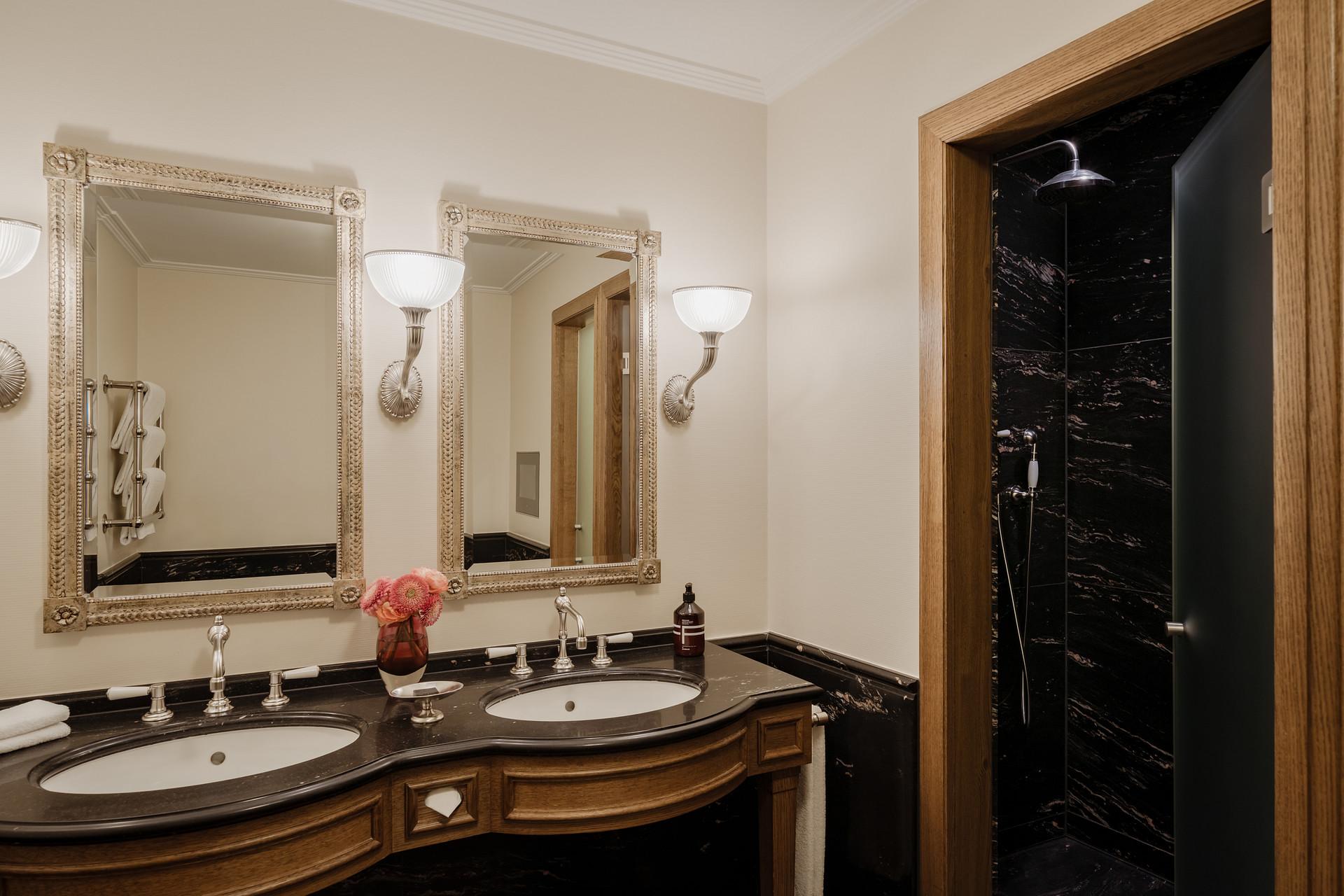 River Suite
