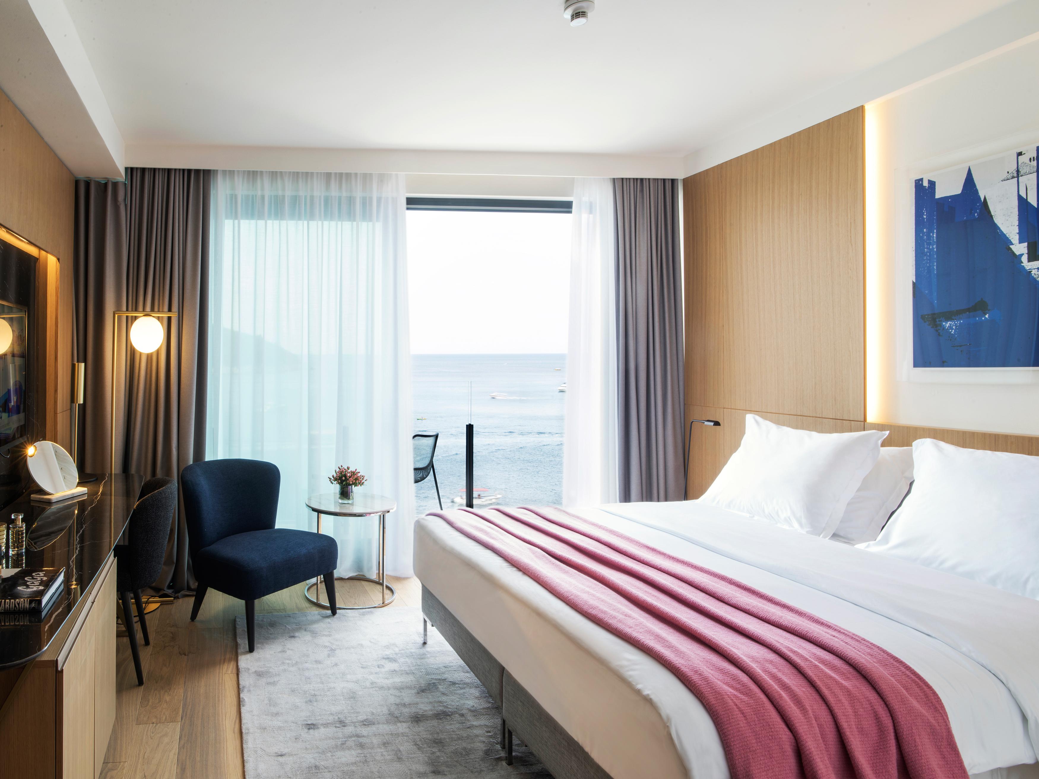 Junior Suite with sea view and balcony - The Tower