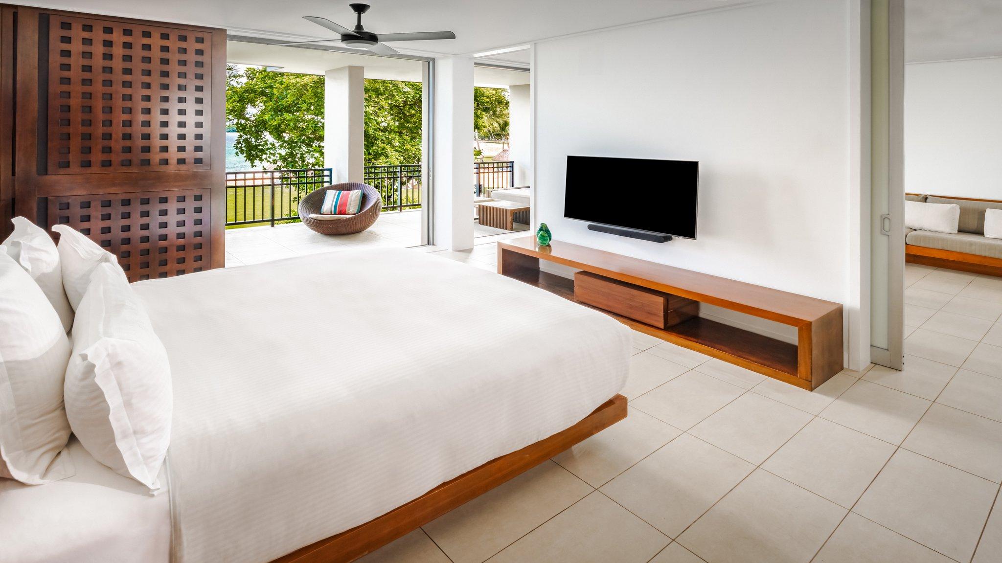 1 BEDROOM SUITE BEACHFRONT BALCONY
