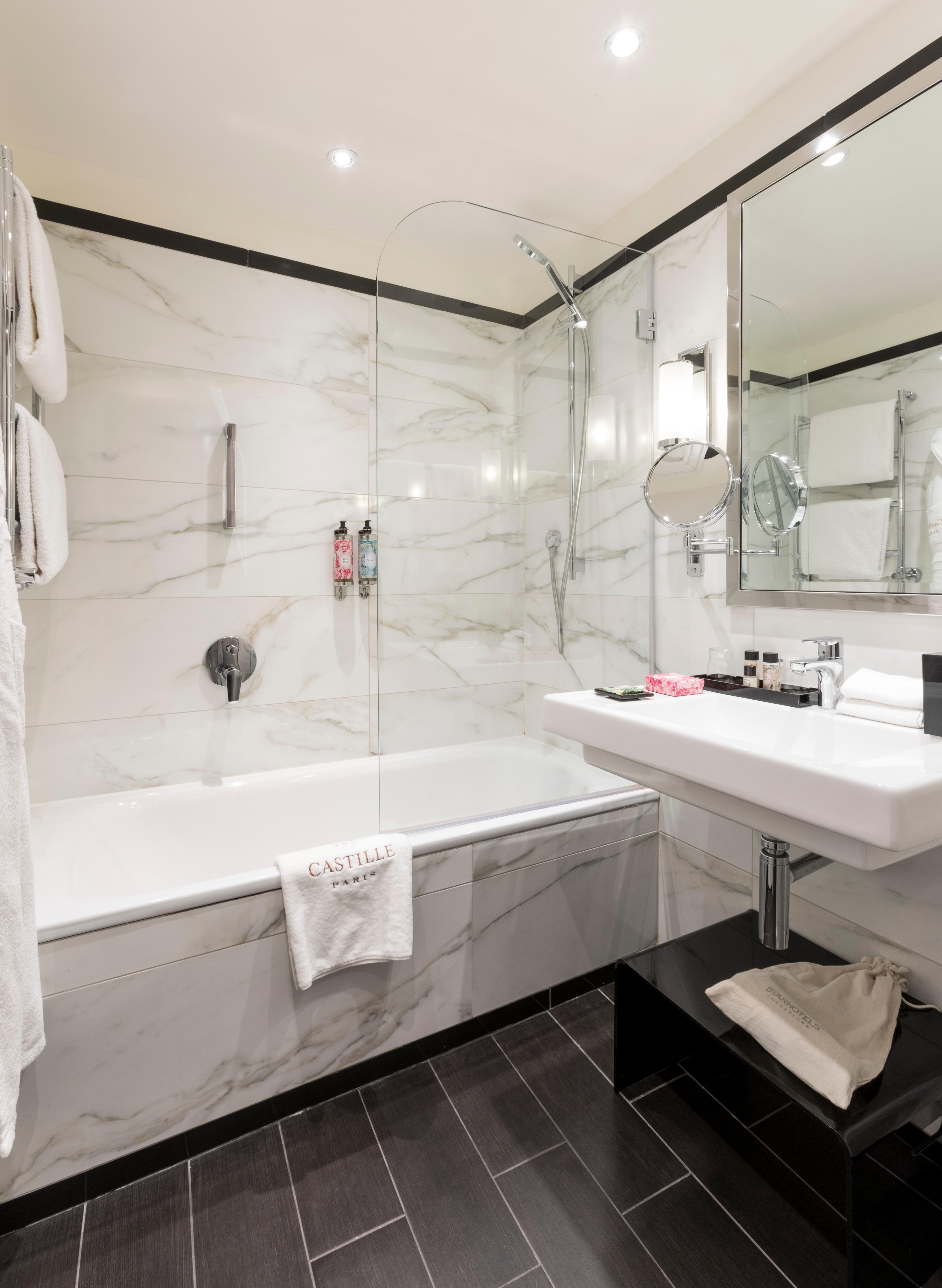 Duplex Junior Suite Eiffel Tower View
