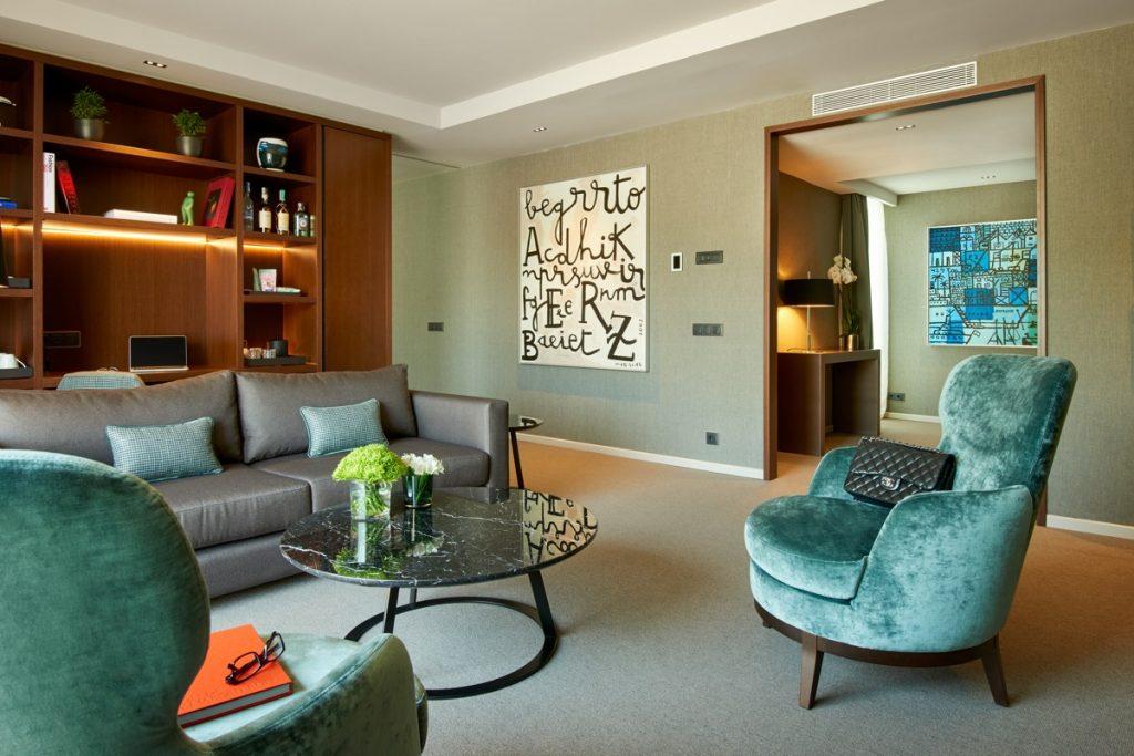 Penthouse Suite