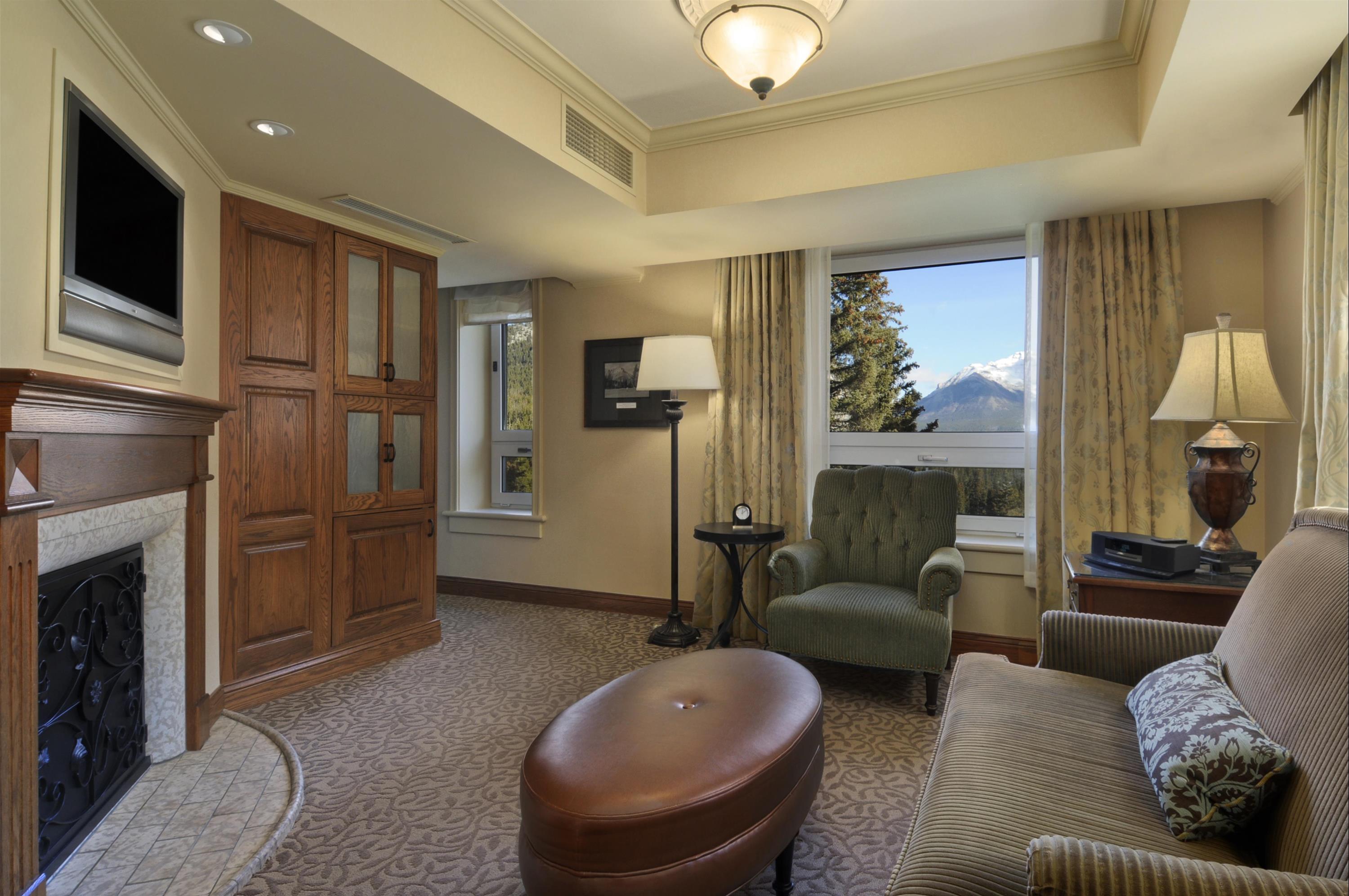 Gatehouse Mountain View Suite