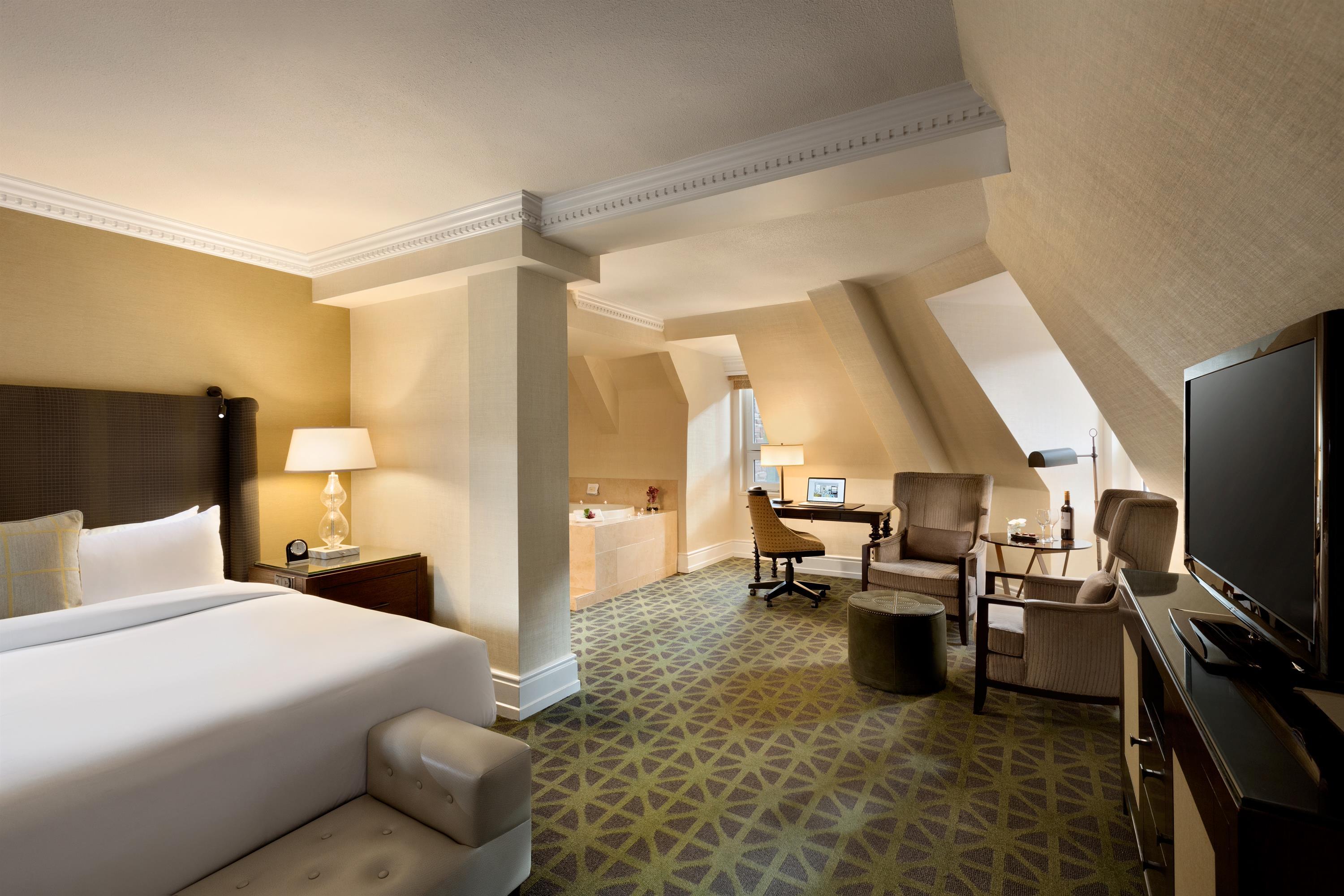 Junior Suite (Jacuzzi)