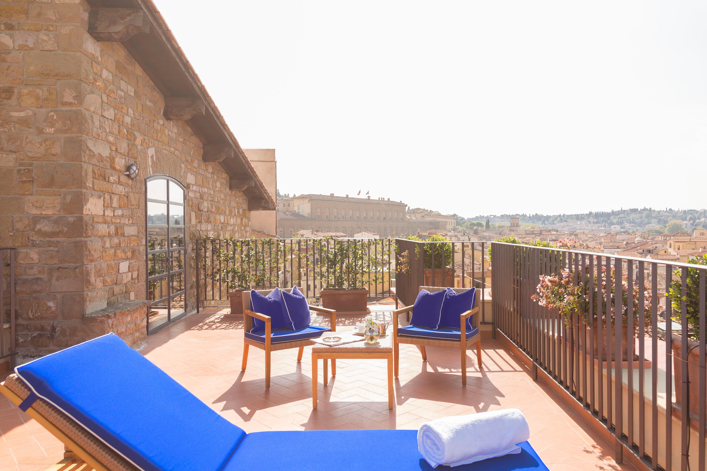 Rooftop Terrace Suite River View