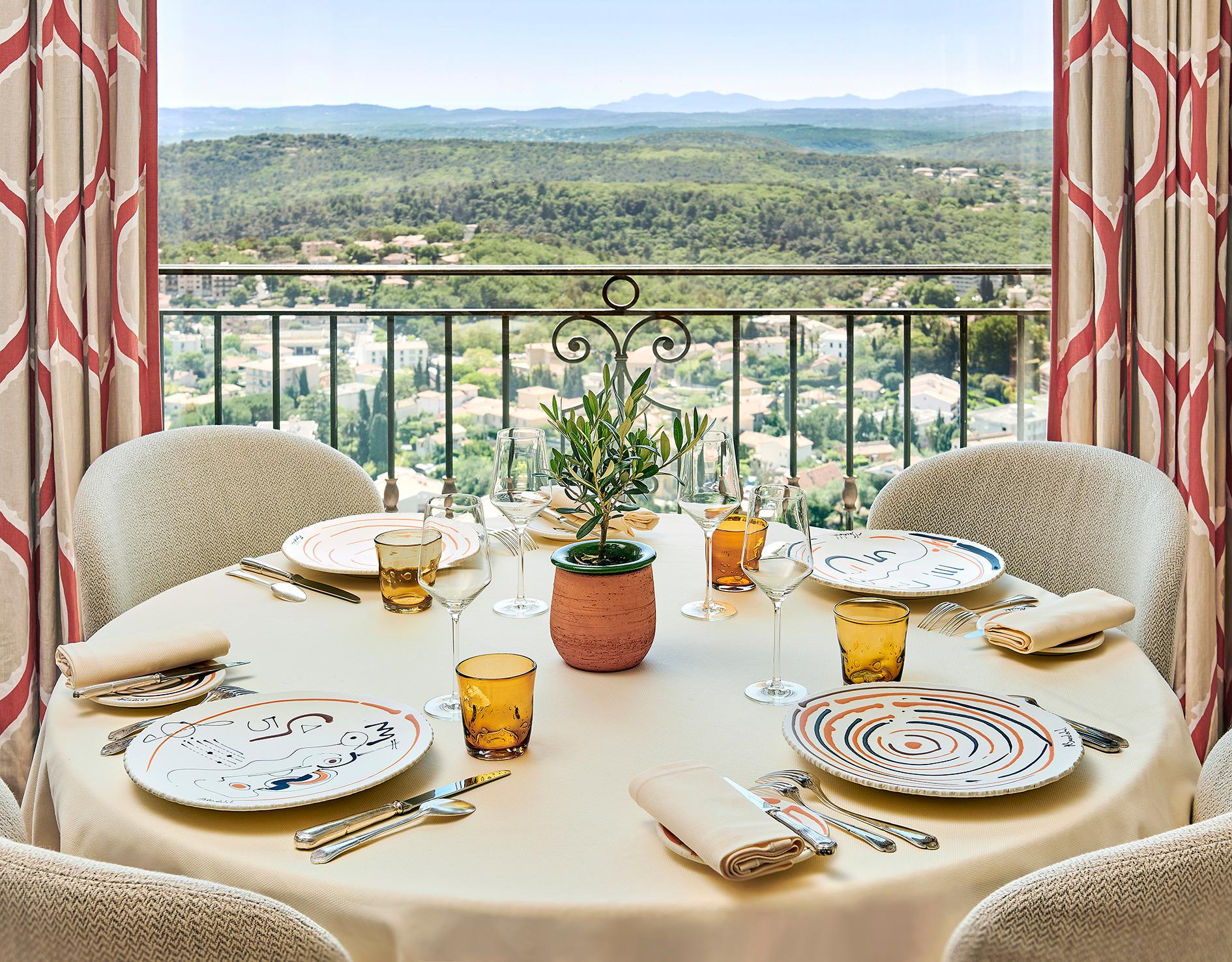 Château Saint-Martin & Spa, Oetker Hotels, France — Château Saint-Martin & Spa, Oetker Hotels - refined table art