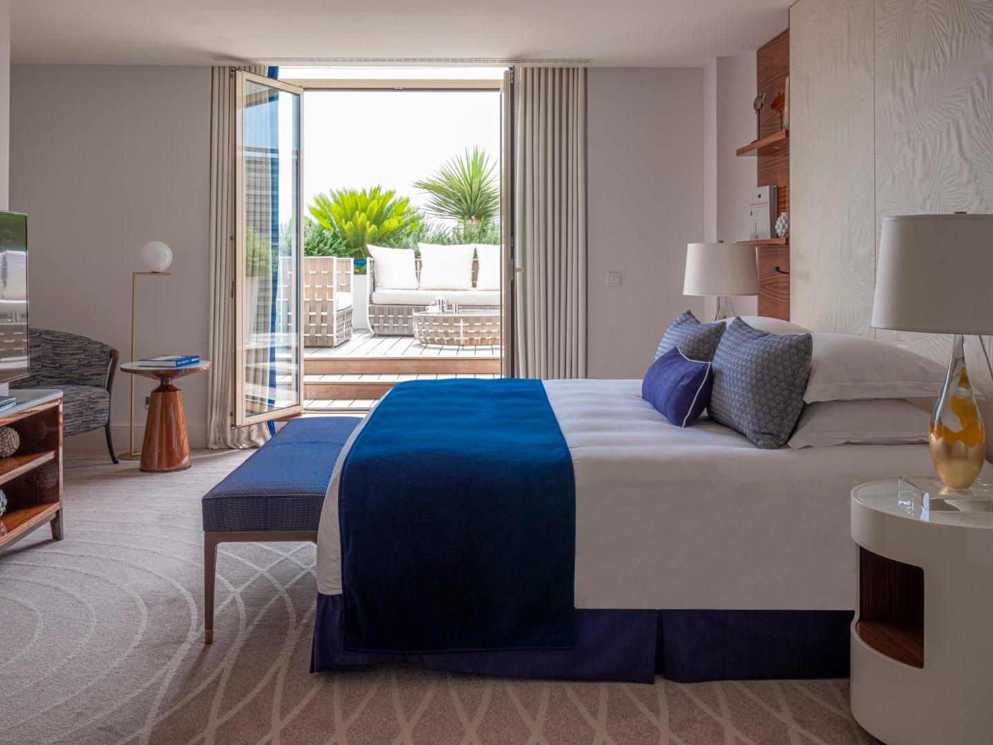 Emmanuel Martinez Suite