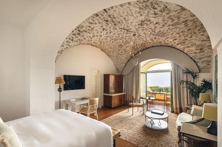 Deluxe Sea View Room With Balcony
