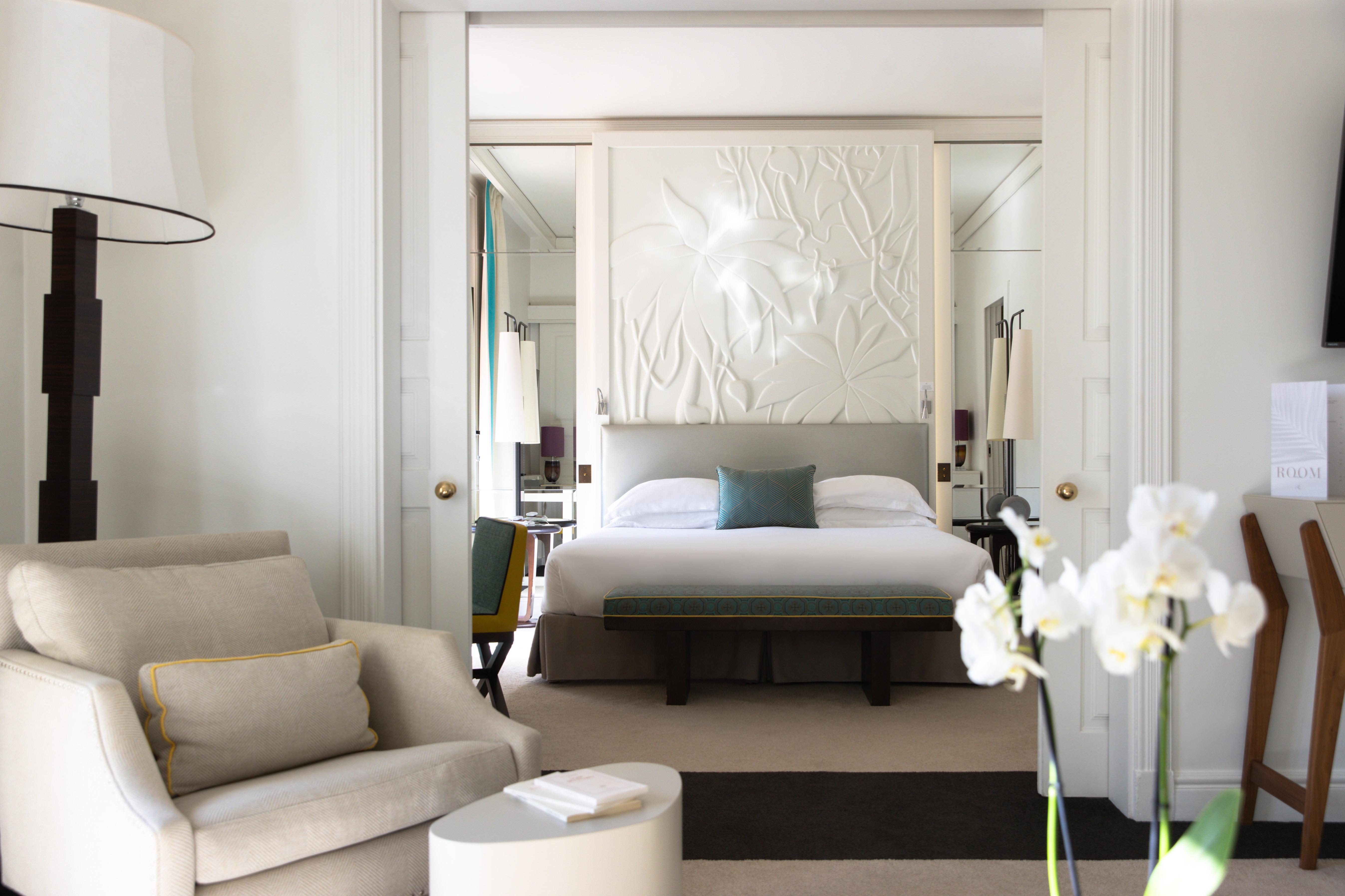 One Bedroom Suite Sea & Garden View