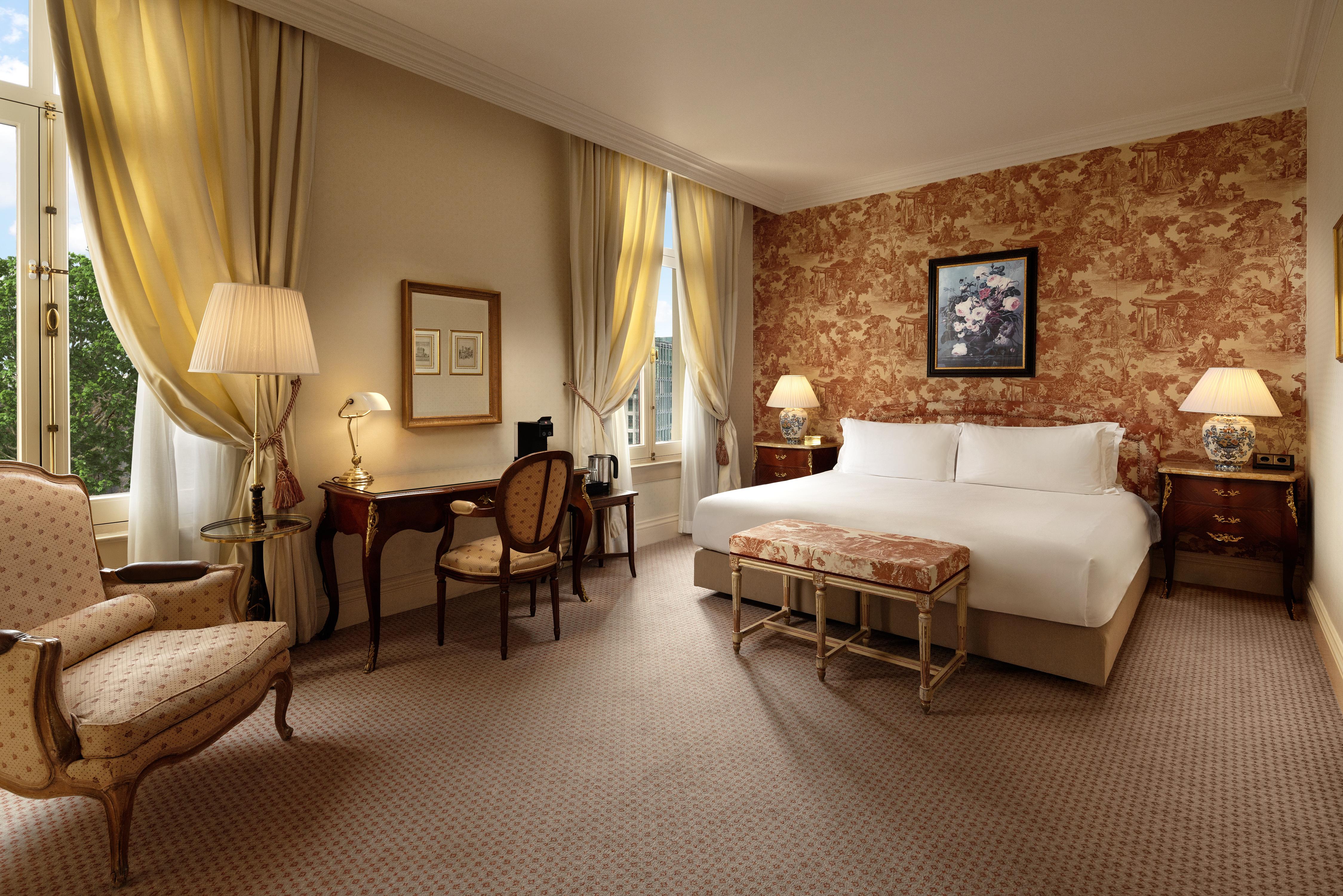 King Premium River View