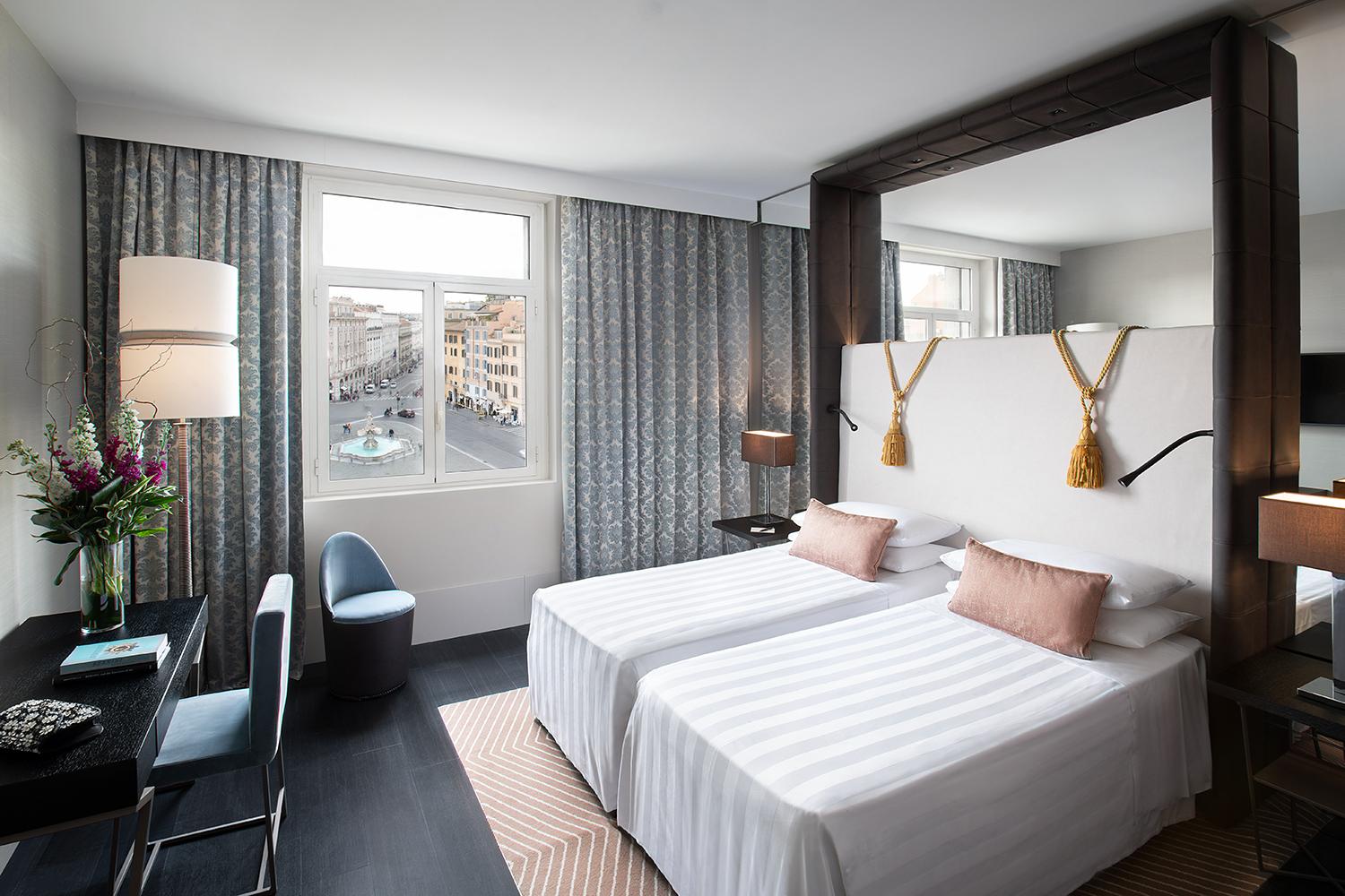 Signature Deluxe with Piazza view