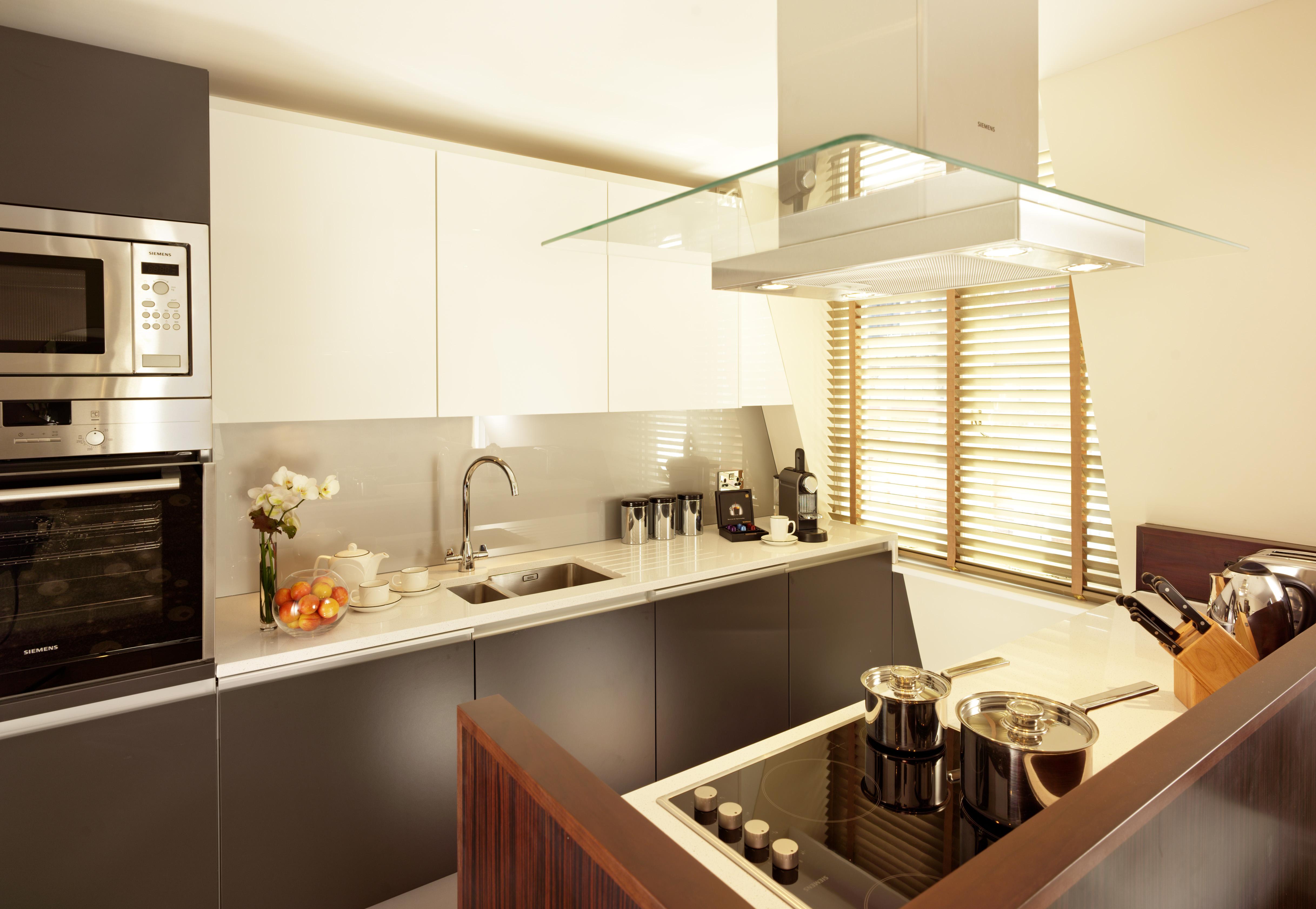 Minsters Deluxe One Bedroom Suite