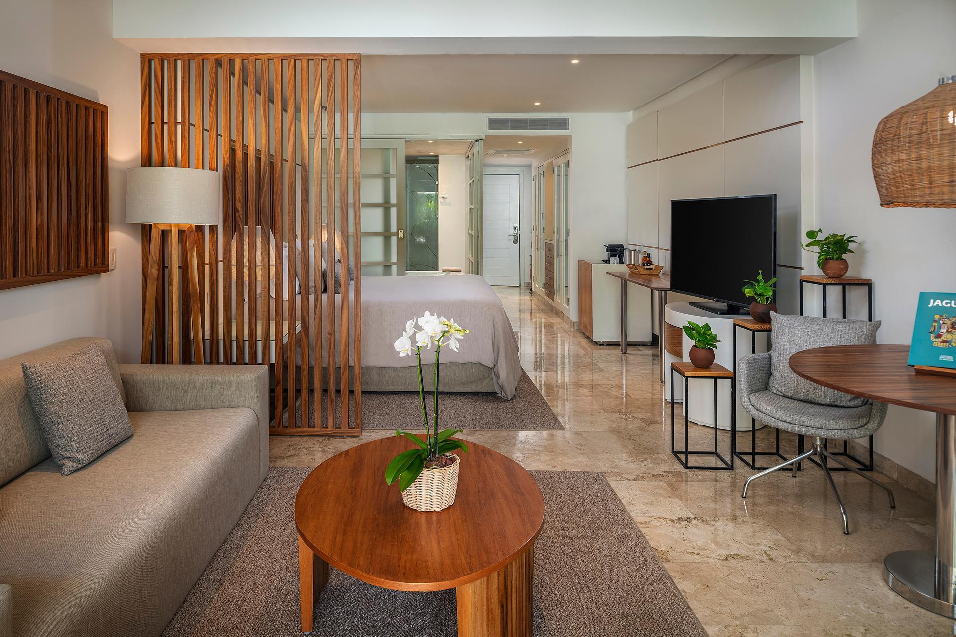 The Reserve Junior Suite Swim Up