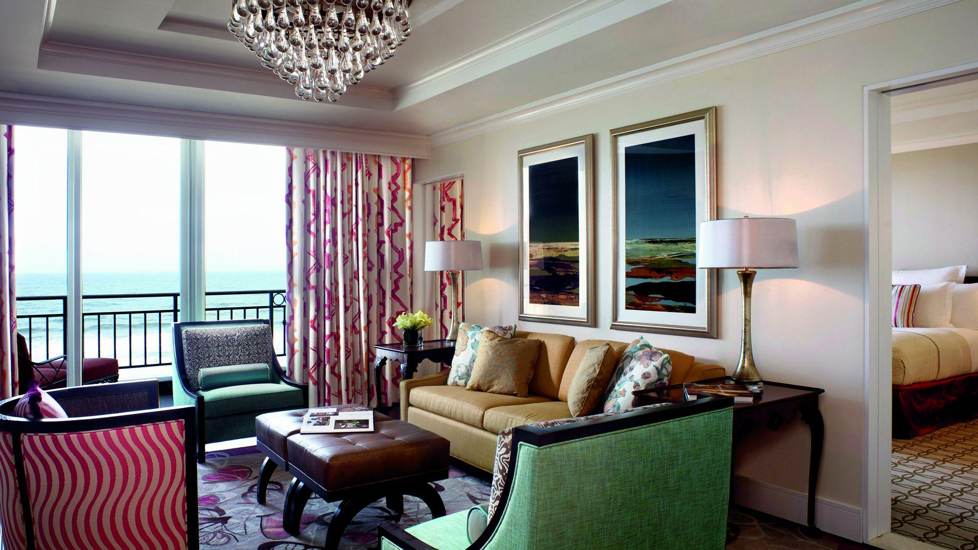 Amelia Suite