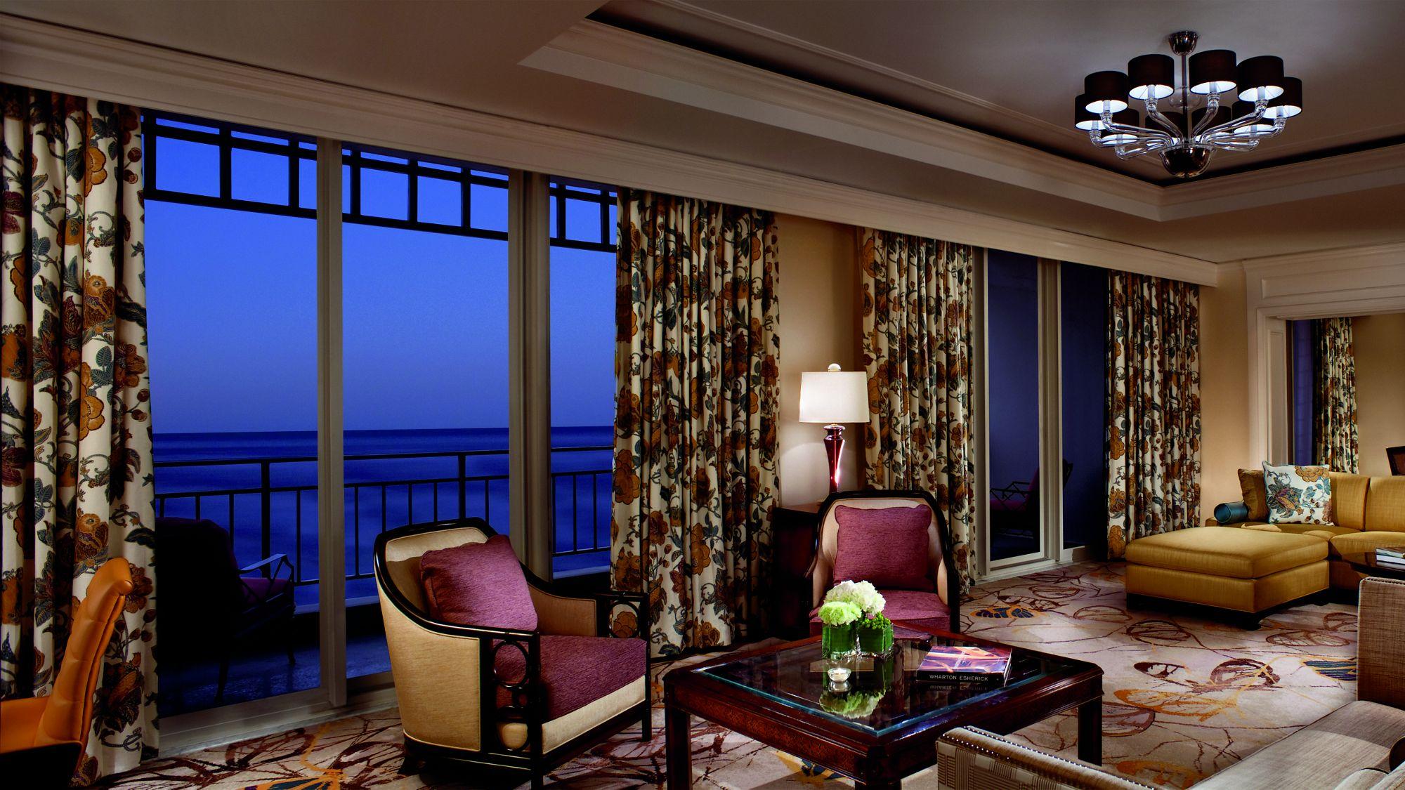 The Ritz-Carlton Suite
