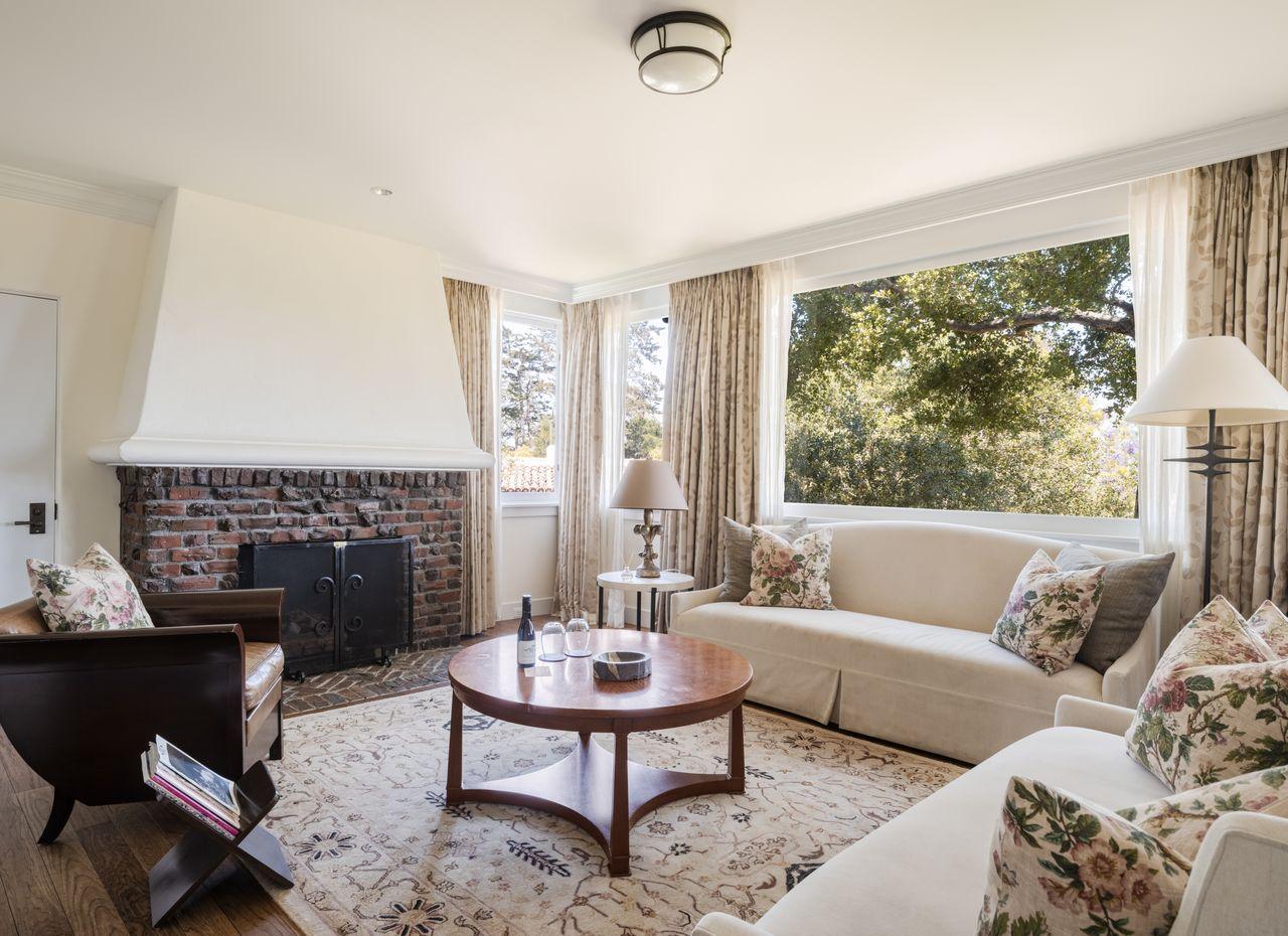 Camellia Suite