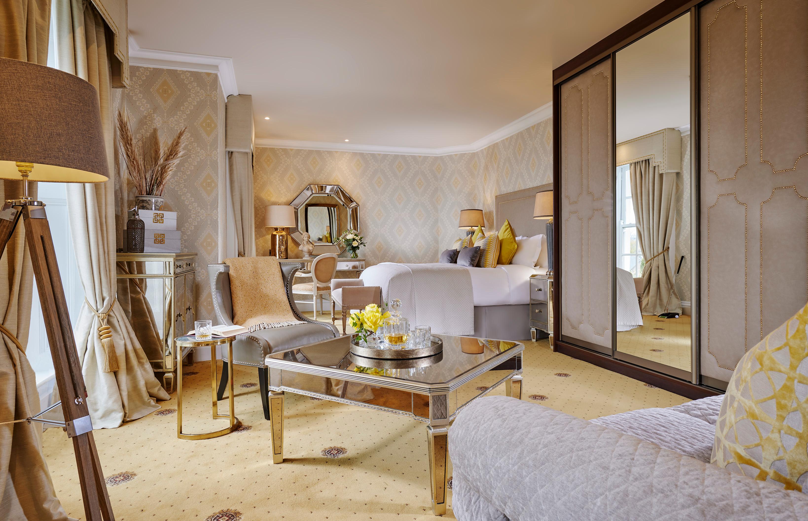 Deluxe Bedroom