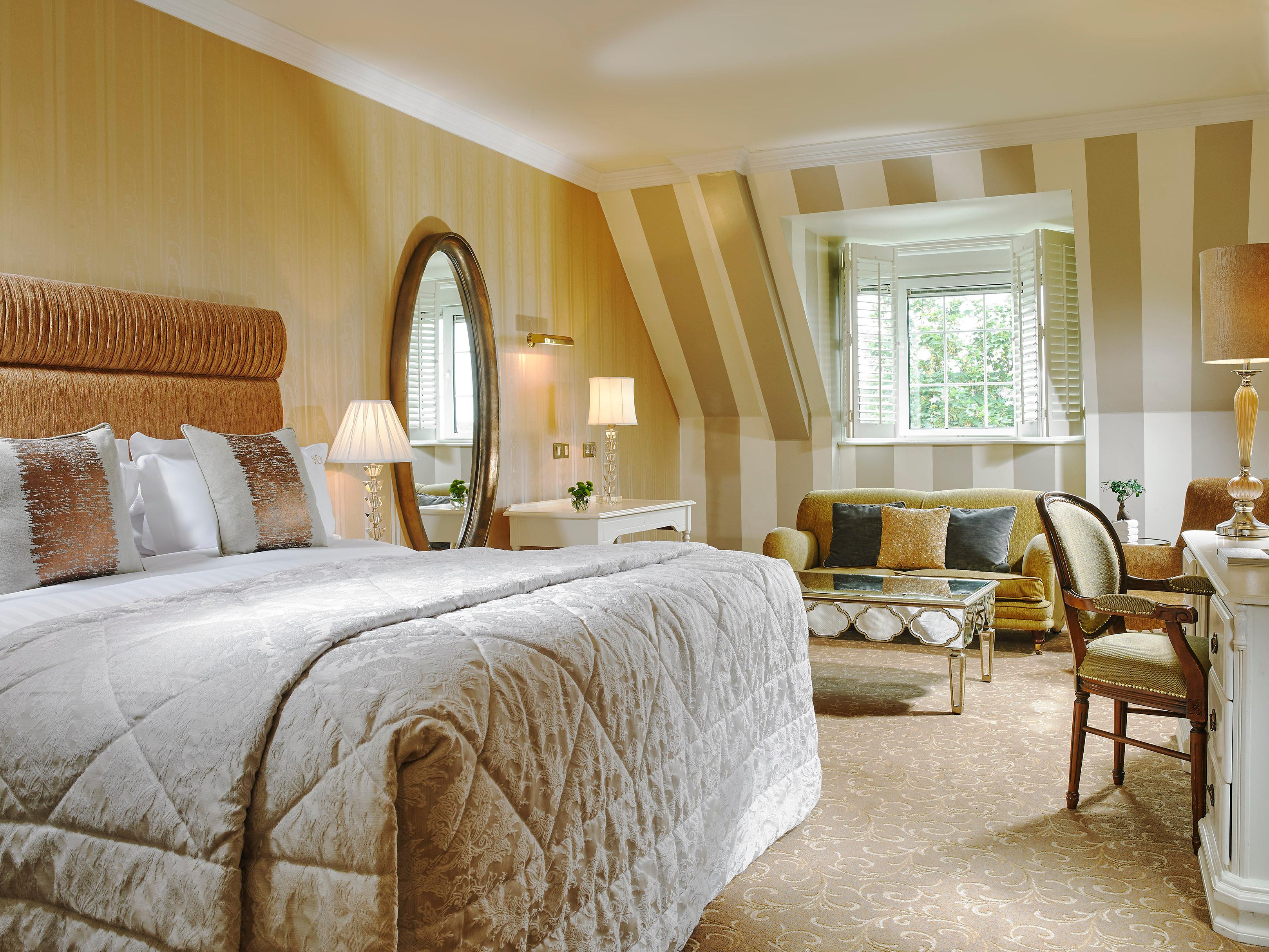 Manor Rooms