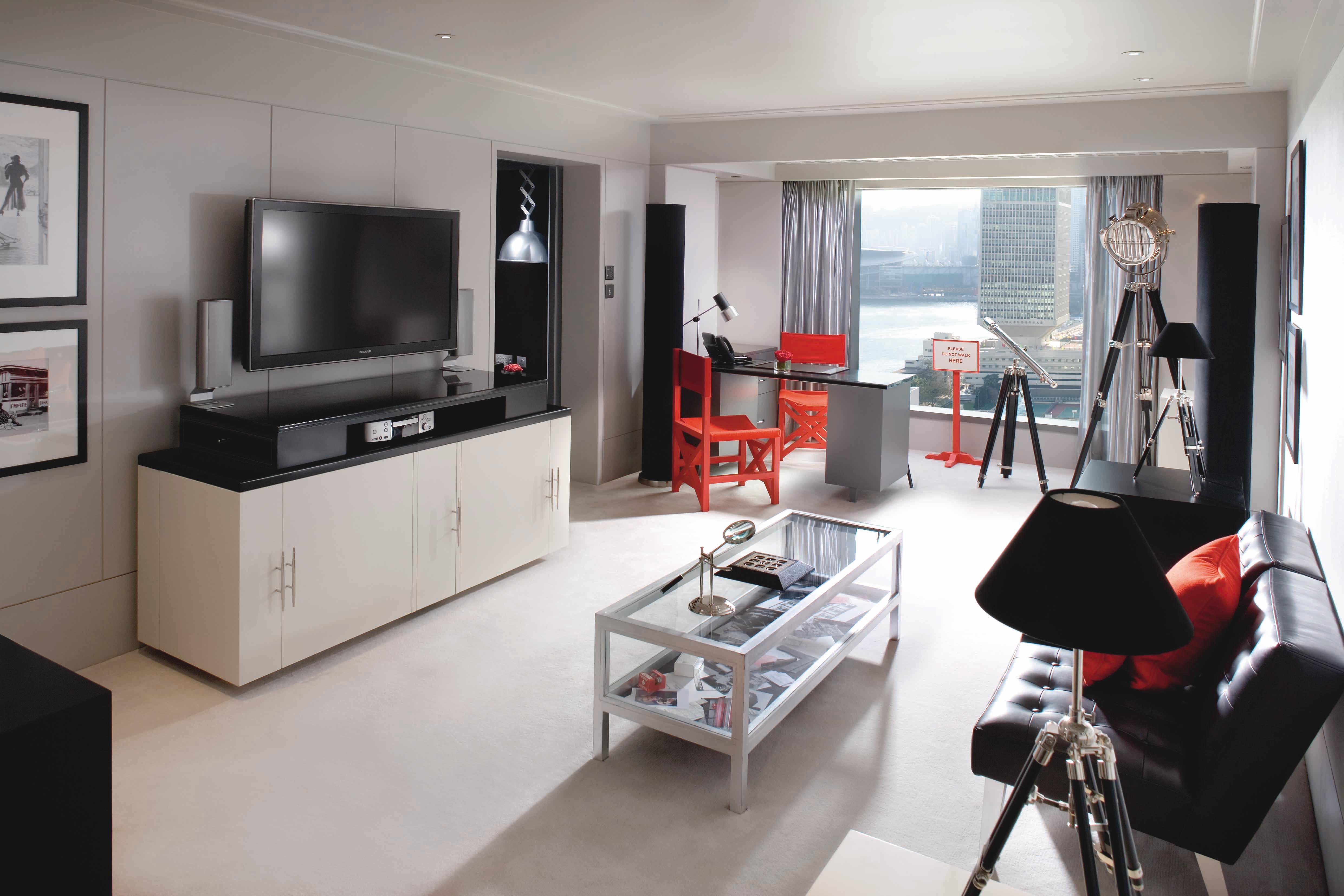 Signature Suite