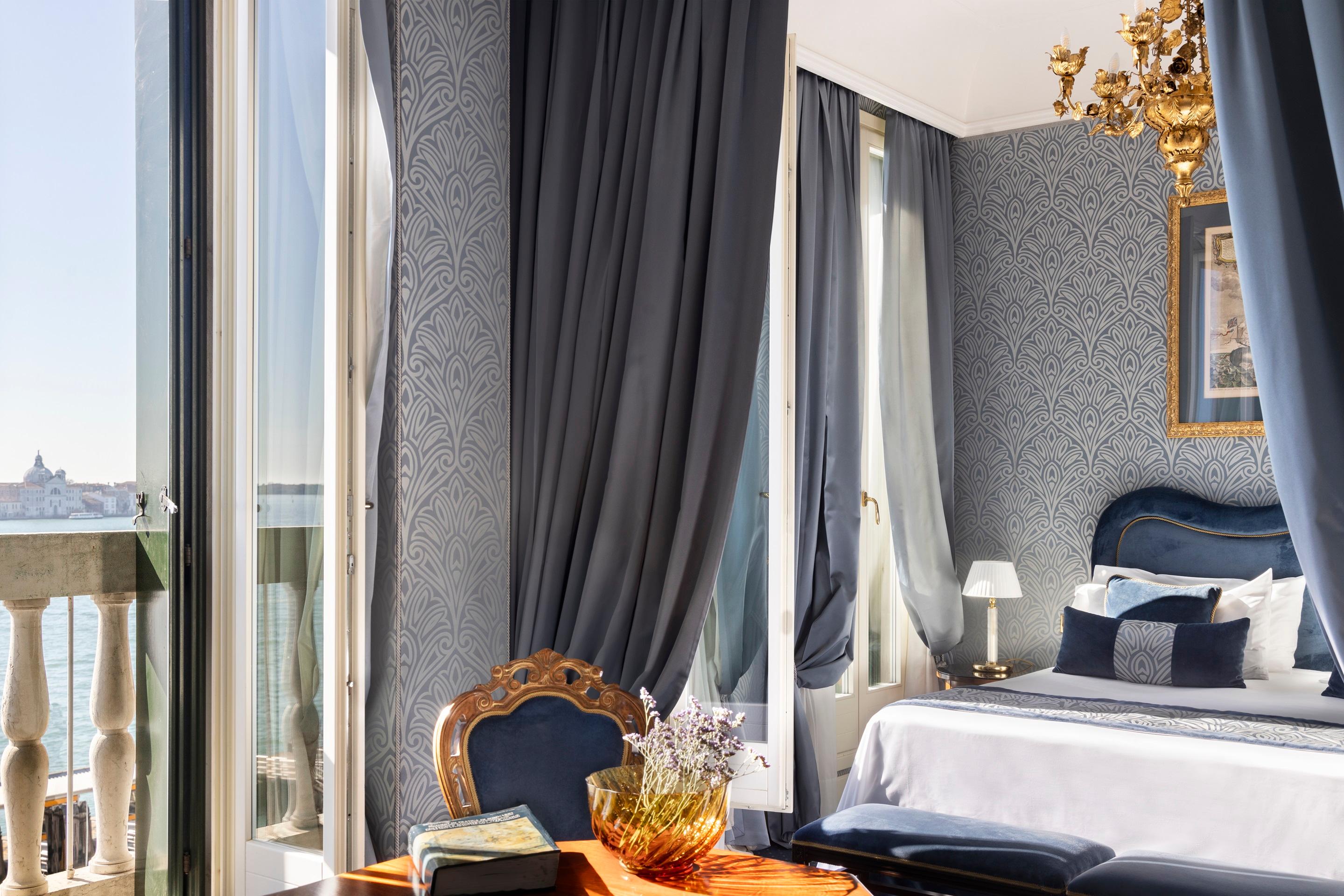 Junior Suite Lagoon View