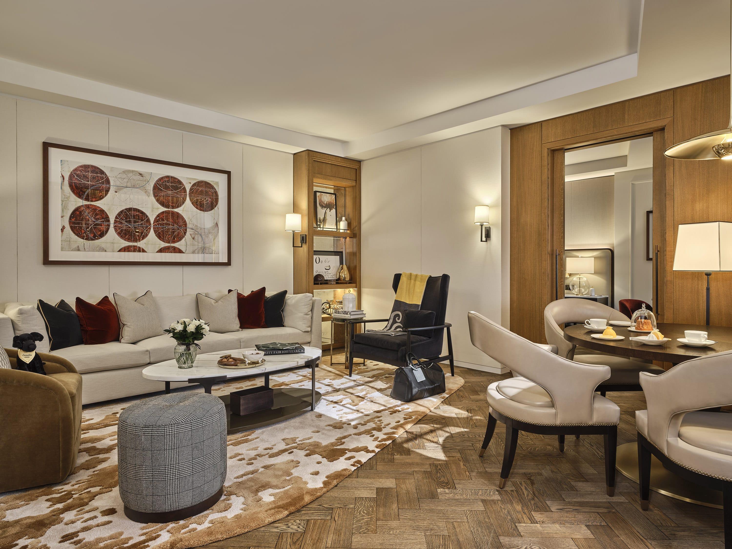 Whitehall Suite