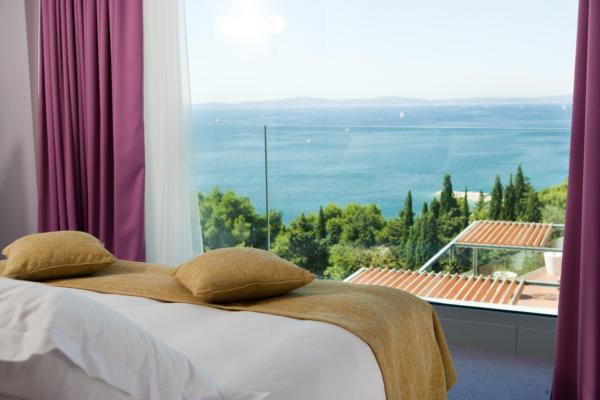 Junior Suite with Sea View and Balcony