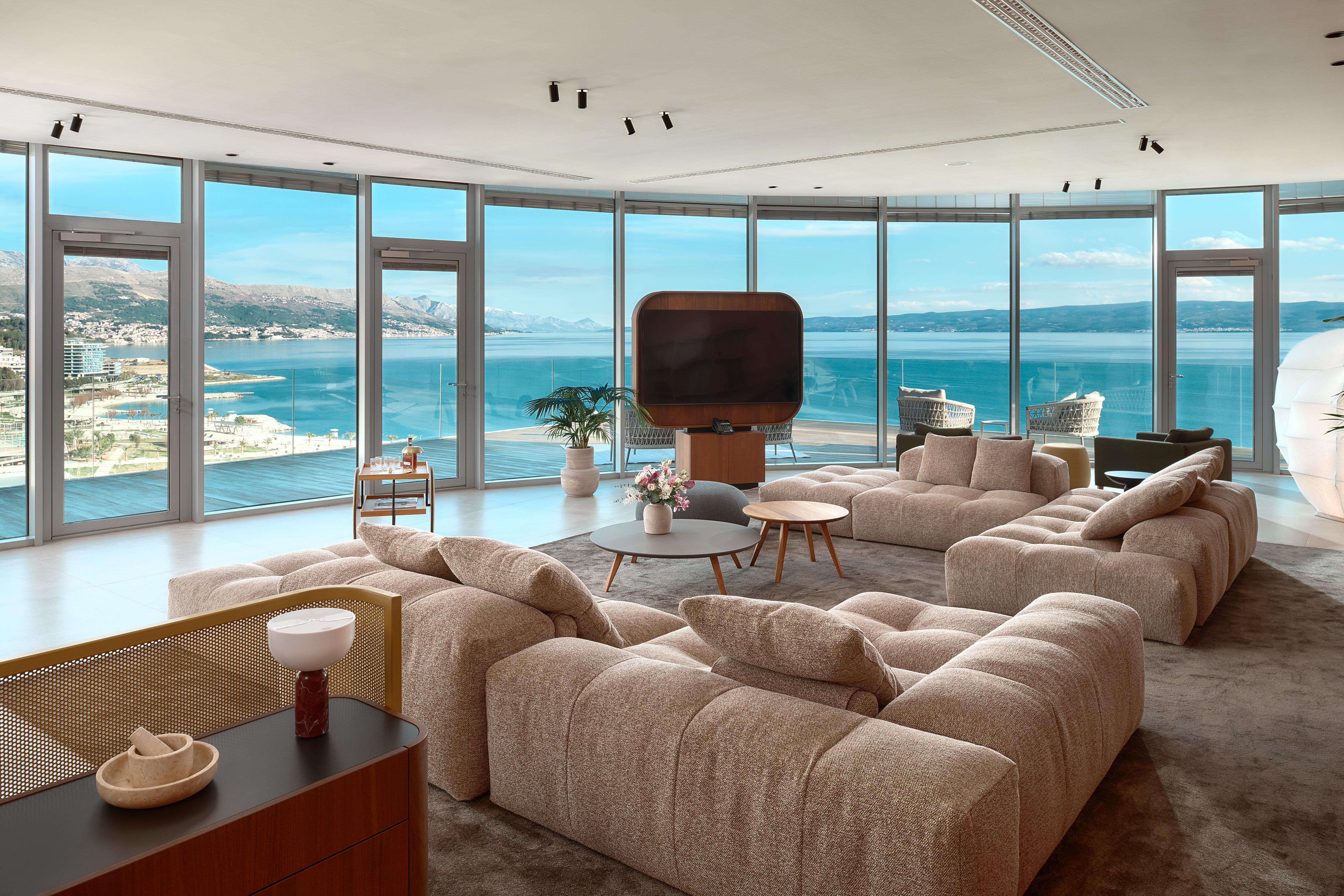 Penthouse Suite