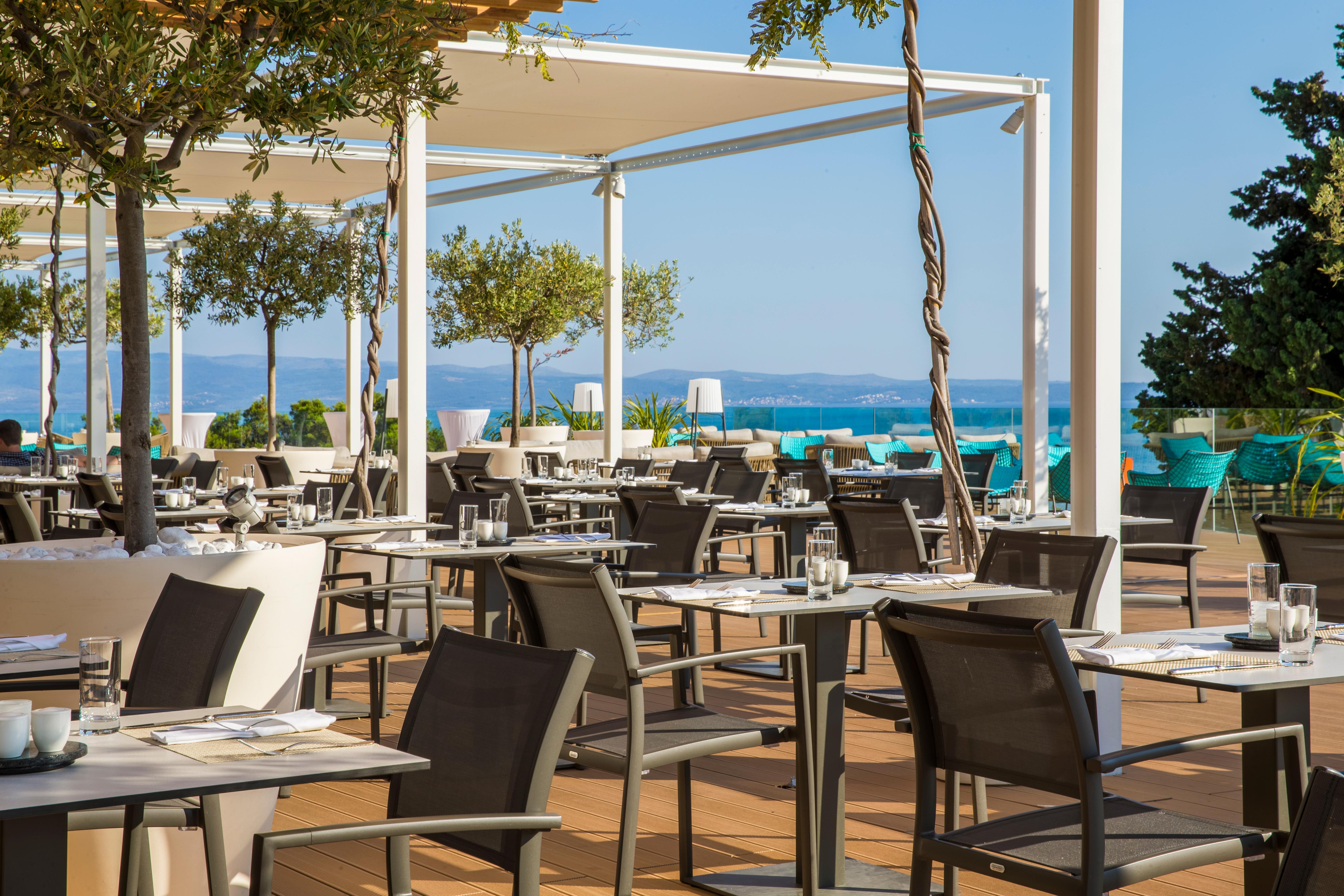 Radisson Blu Resort & Spa, Split, Croatia — Radisson Blu Resort & Spa, Split - The Fig Leaf Terrace