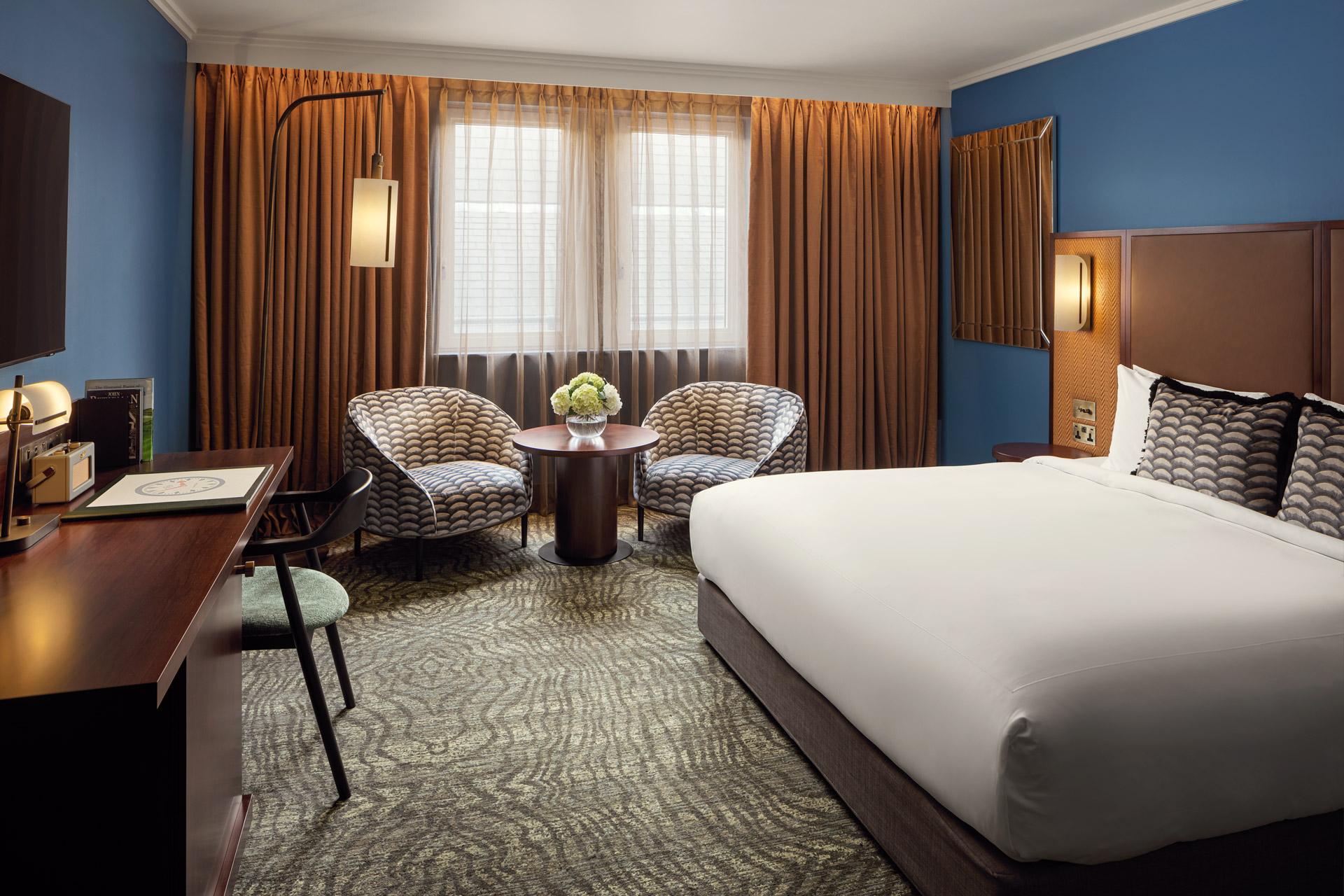 Deluxe King Bedroom