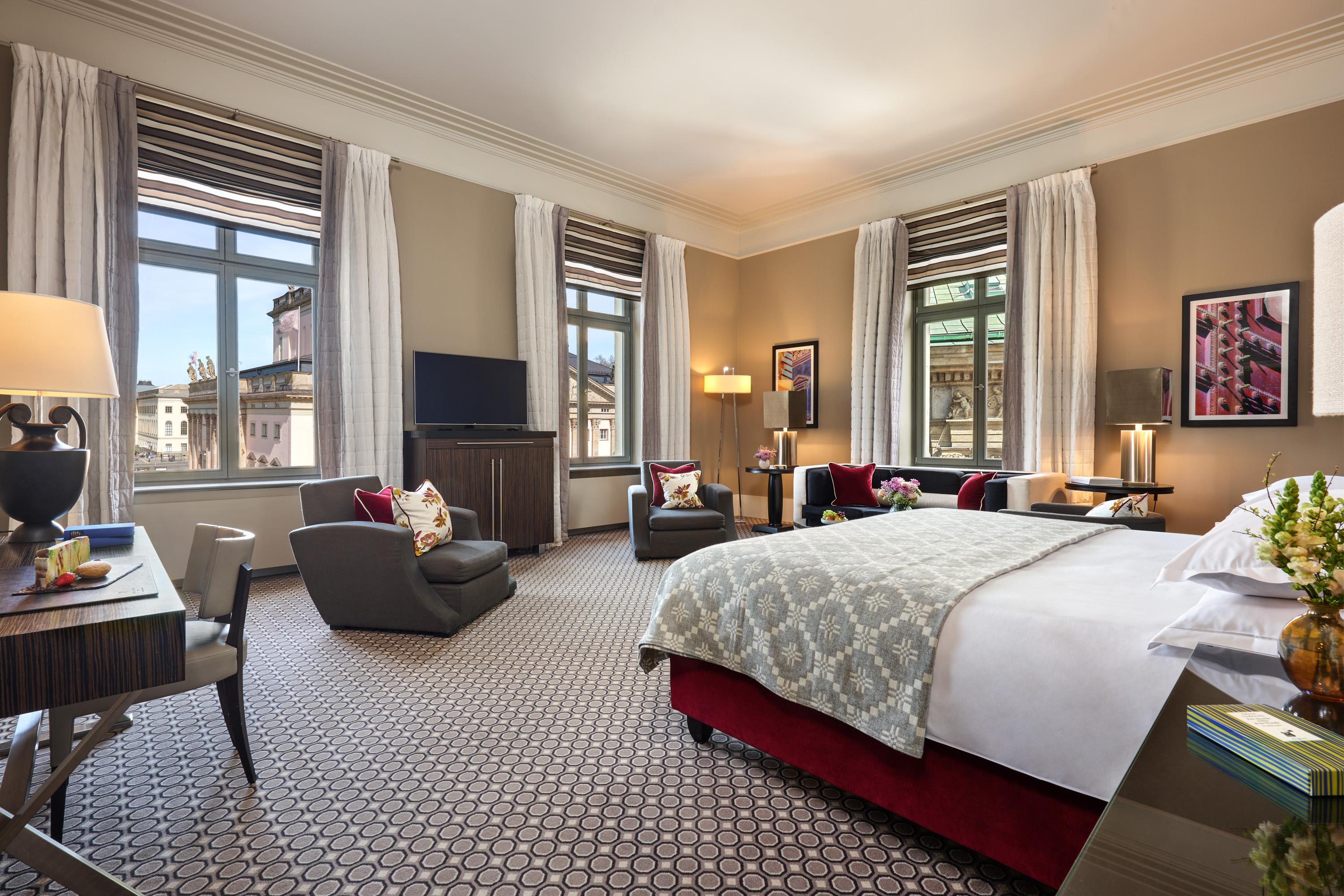 Grand Premier Room