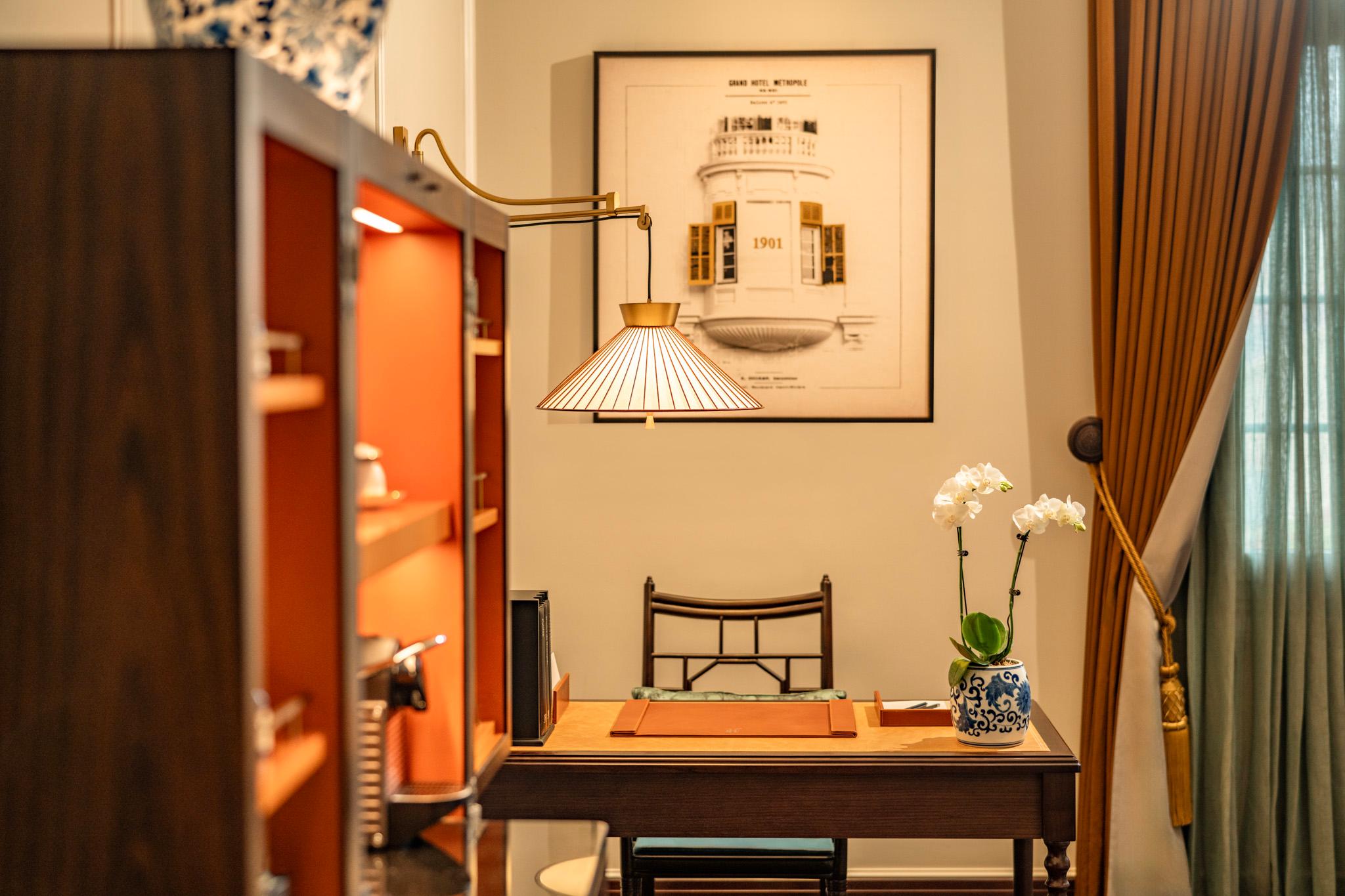 Grand Luxury Room - Metropole Heritage Wing