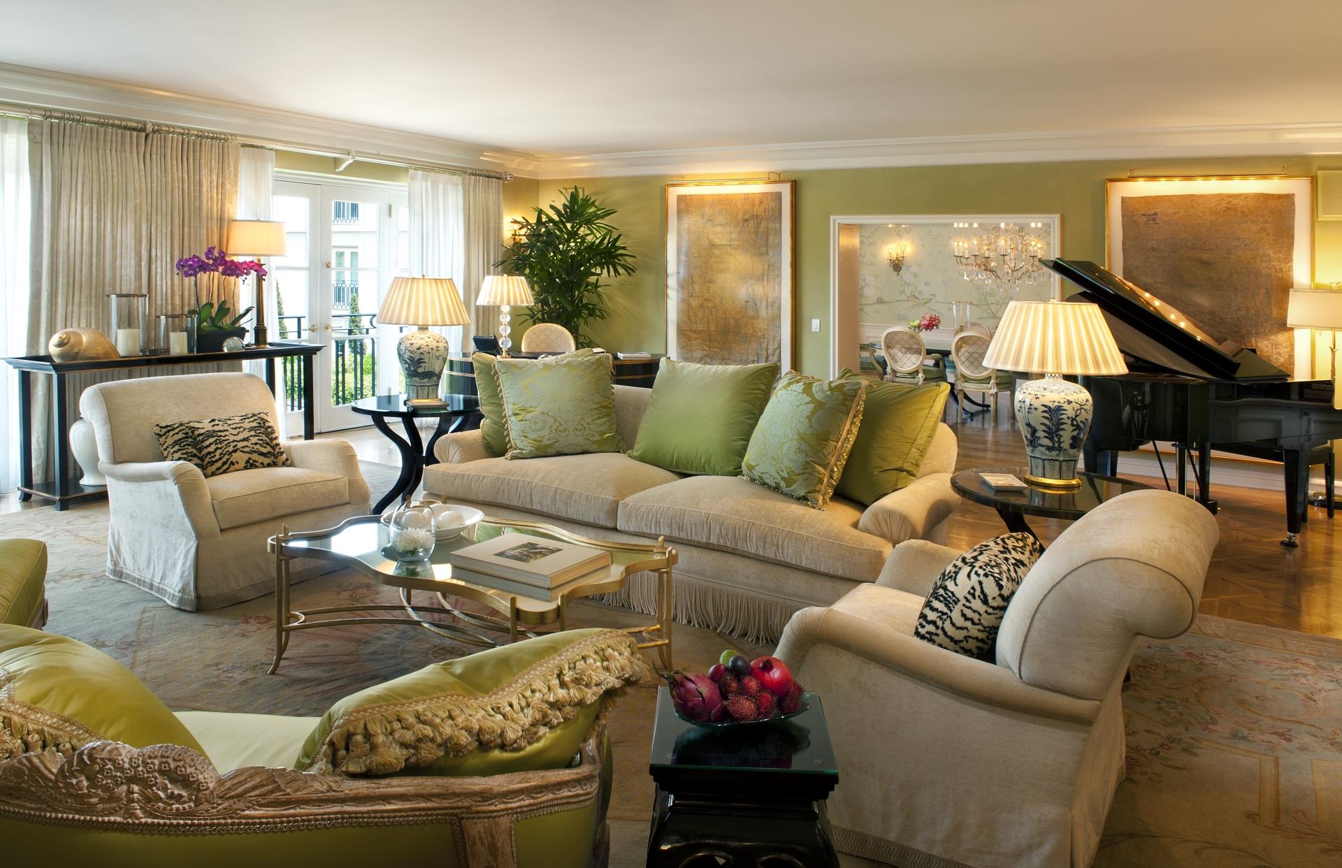 The Peninsula Suite
