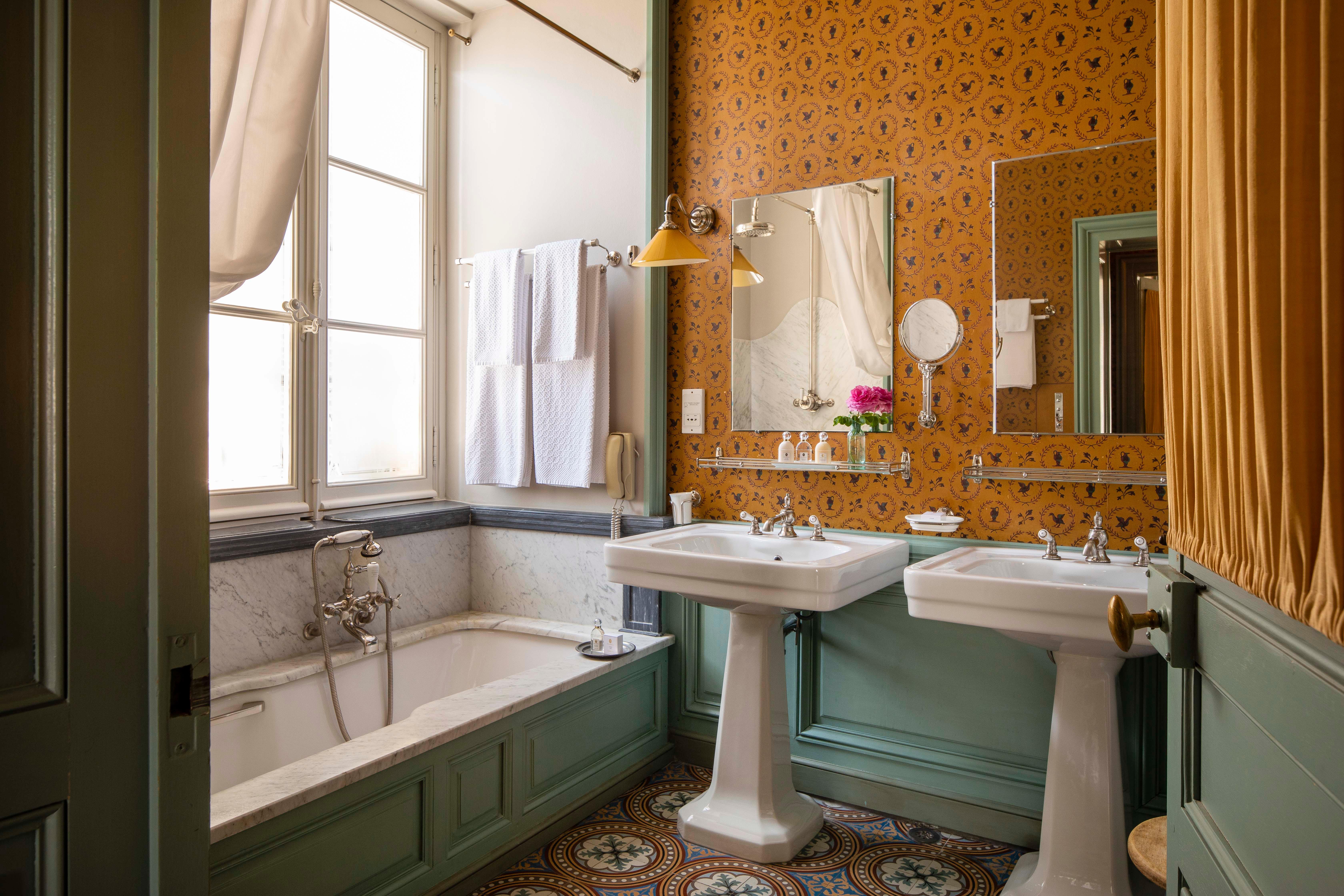 Grand Deluxe Room