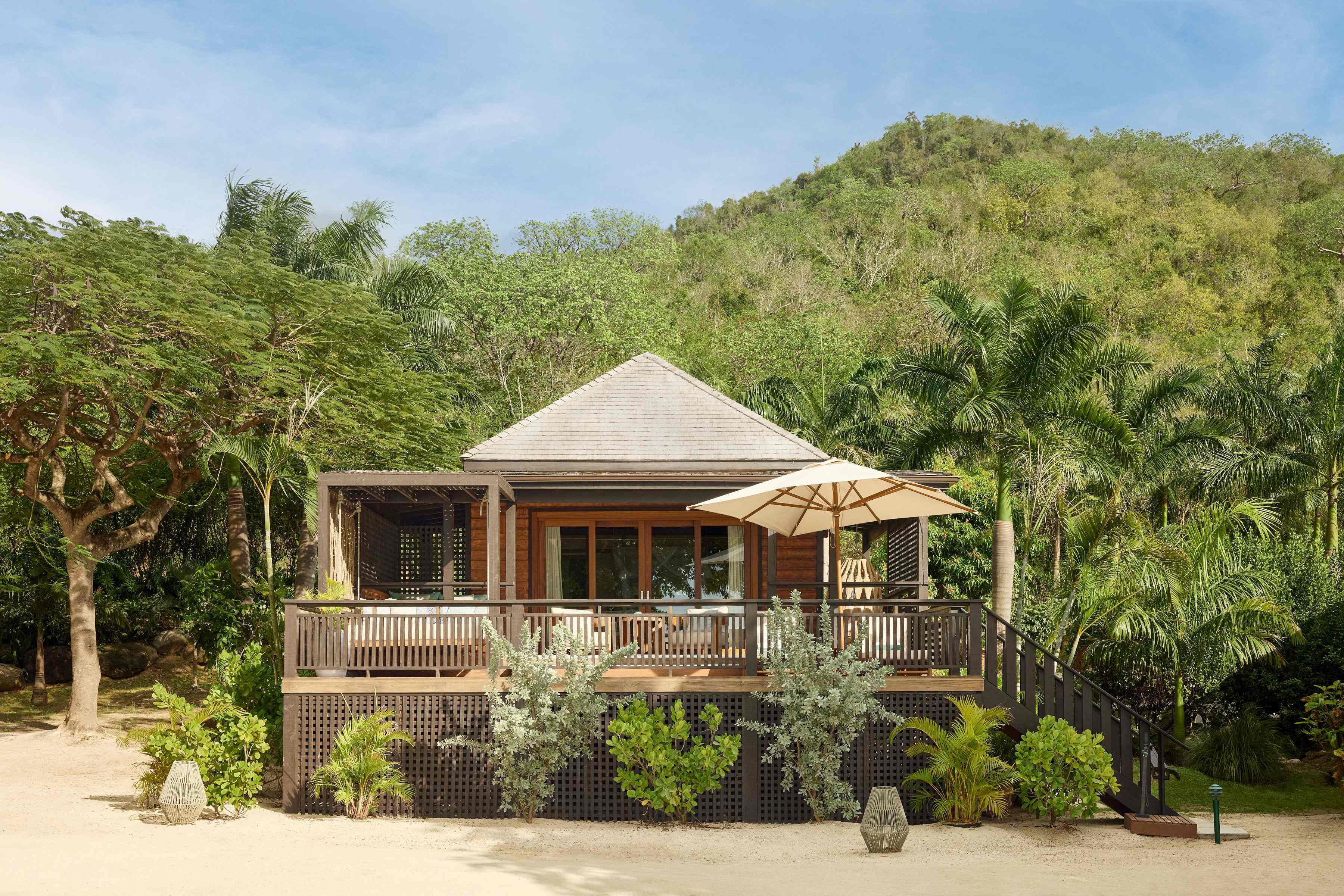 Beachfront Villa (1,301 sq ft)
