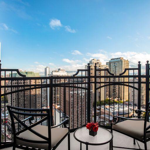 Gold Coast Terrace Suite