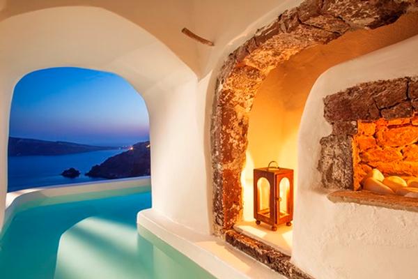 River Pool Suite