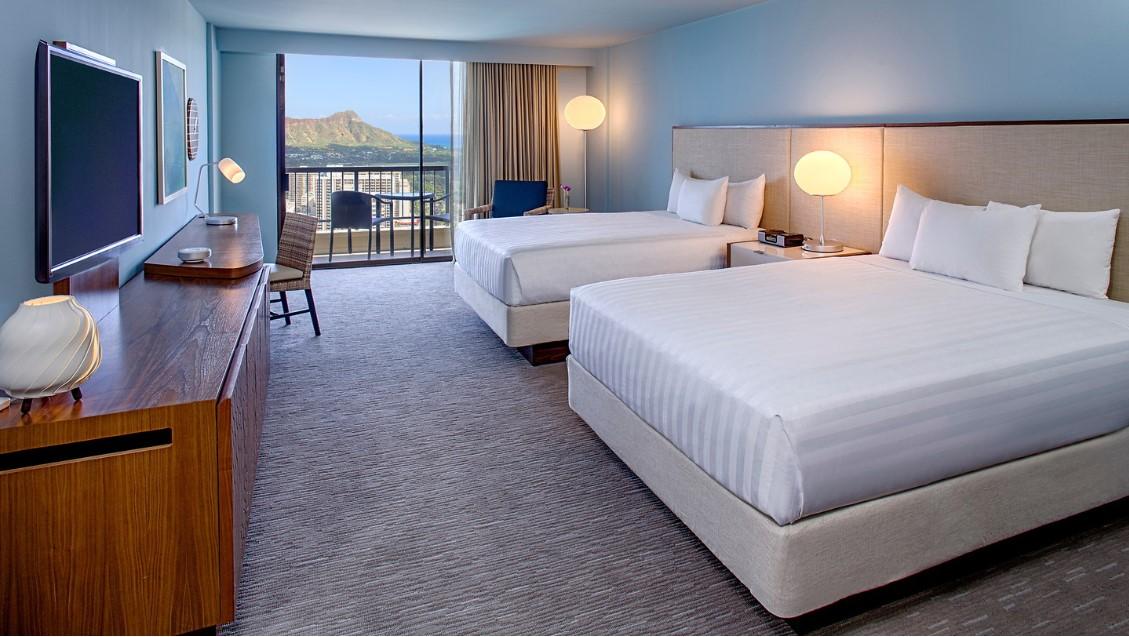 2 Queen Beds, Diamond Head Ocean Front View