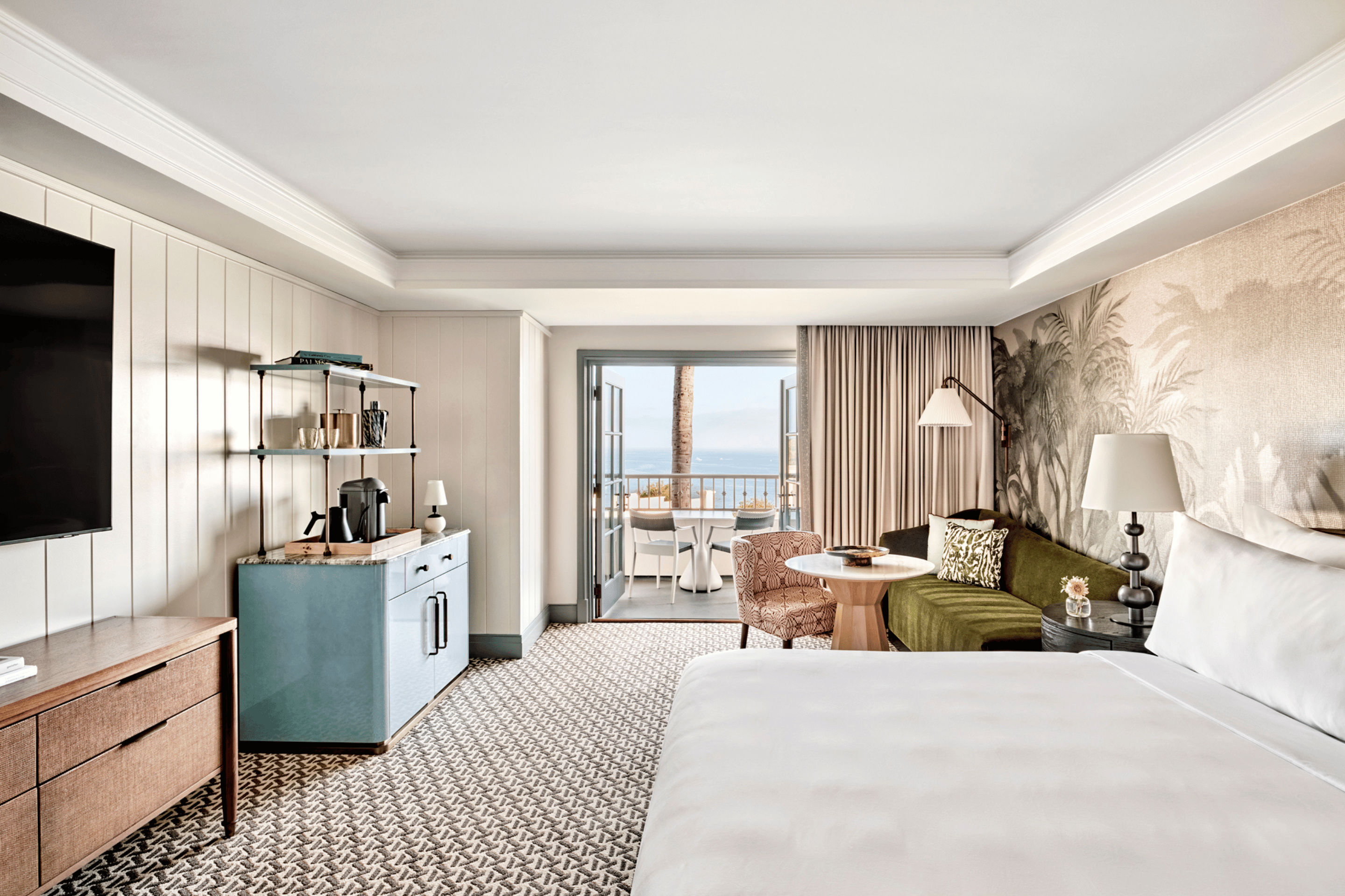 Coastline View Guestroom