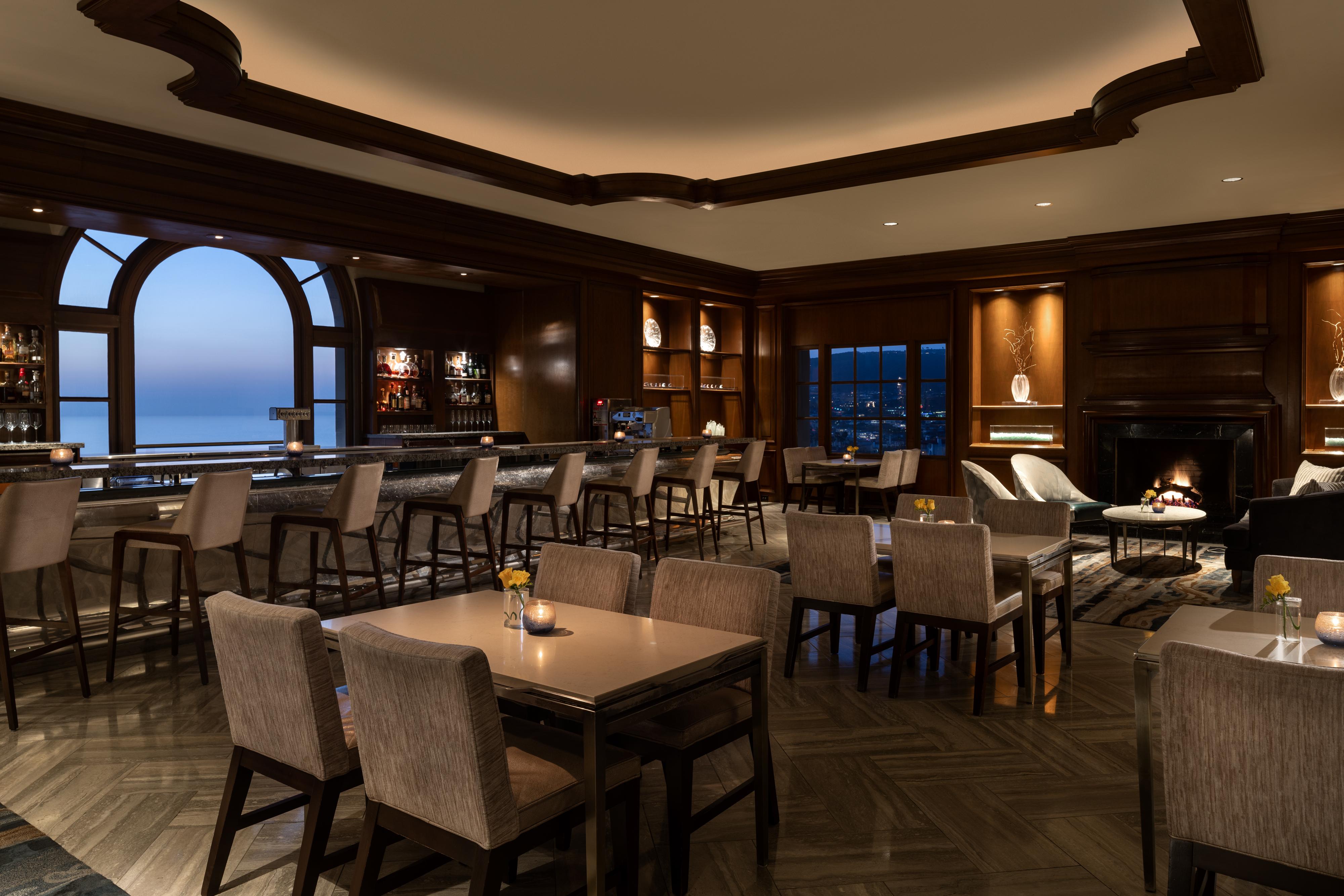 The Ritz-Carlton, Laguna Niguel, United States — The Ritz-Carlton, Laguna Niguel - Bar RAYA