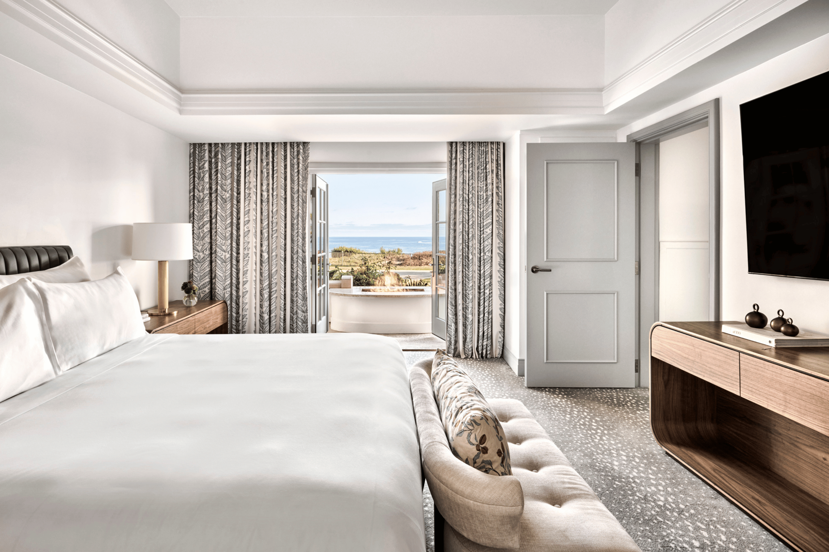 Strands Fireside Suite