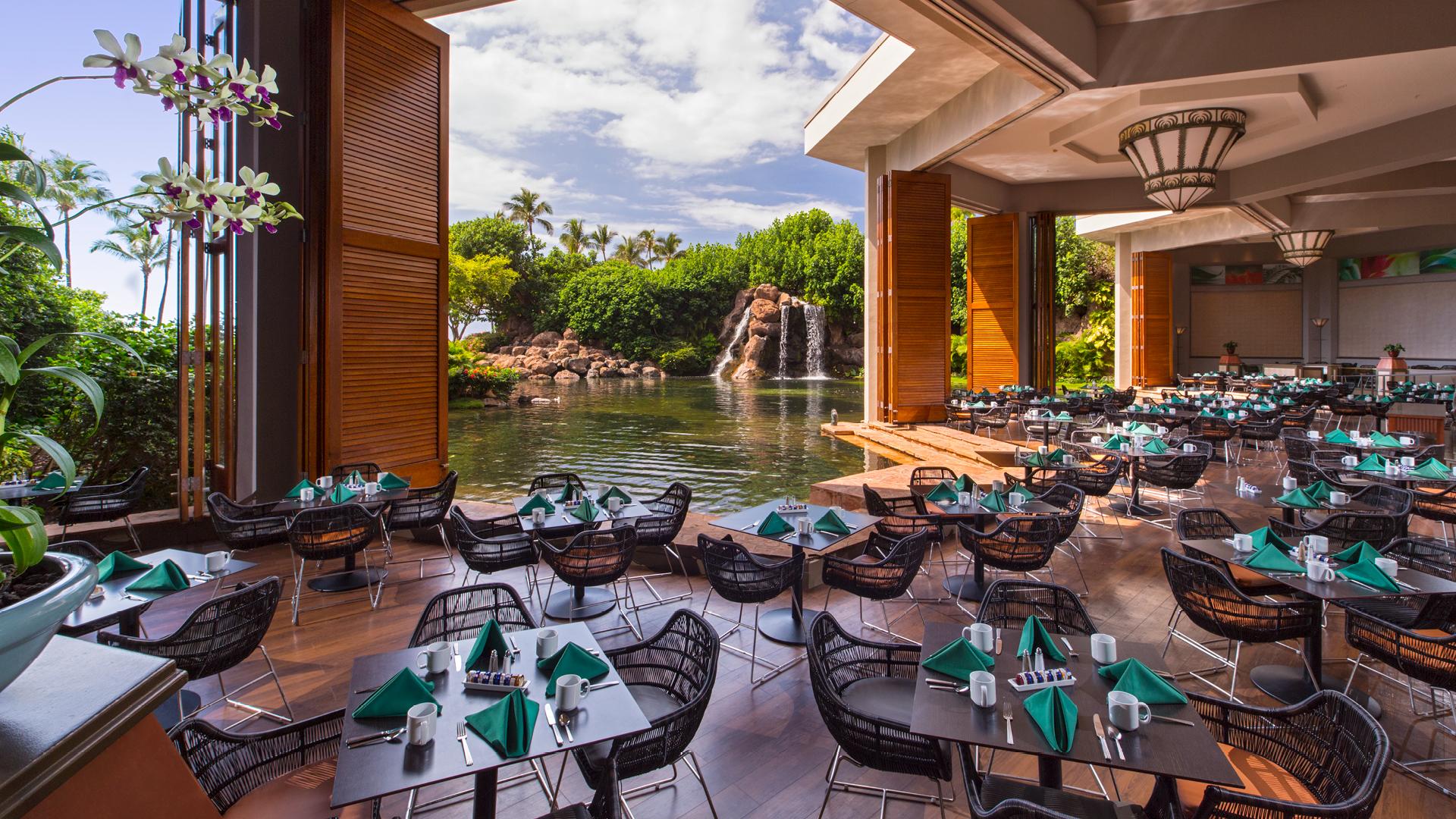 Hyatt Regency Maui Resort and Spa, United States — Hyatt Regency Maui Resort and Spa - Swan Court