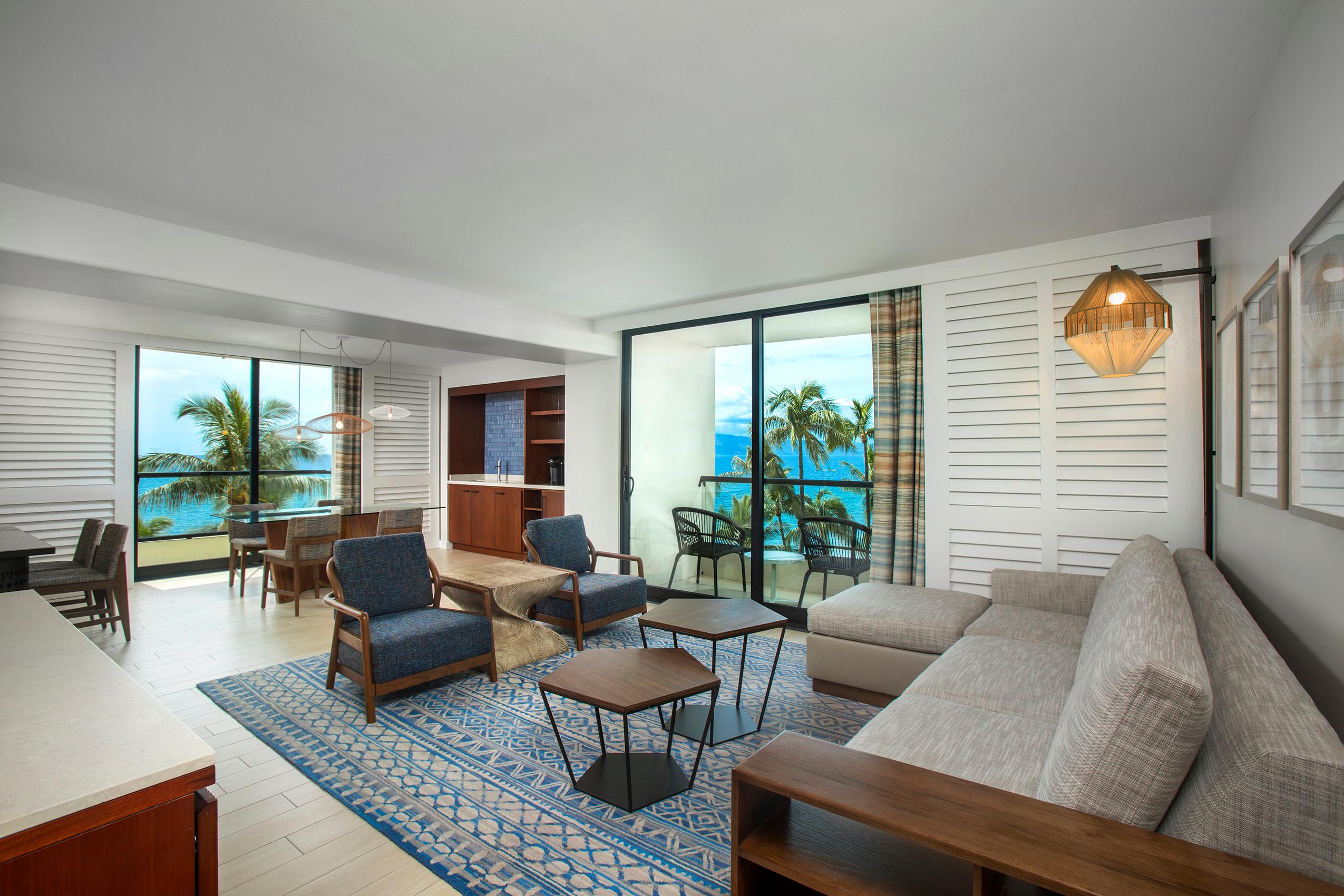 Deluxe Ocean Suite