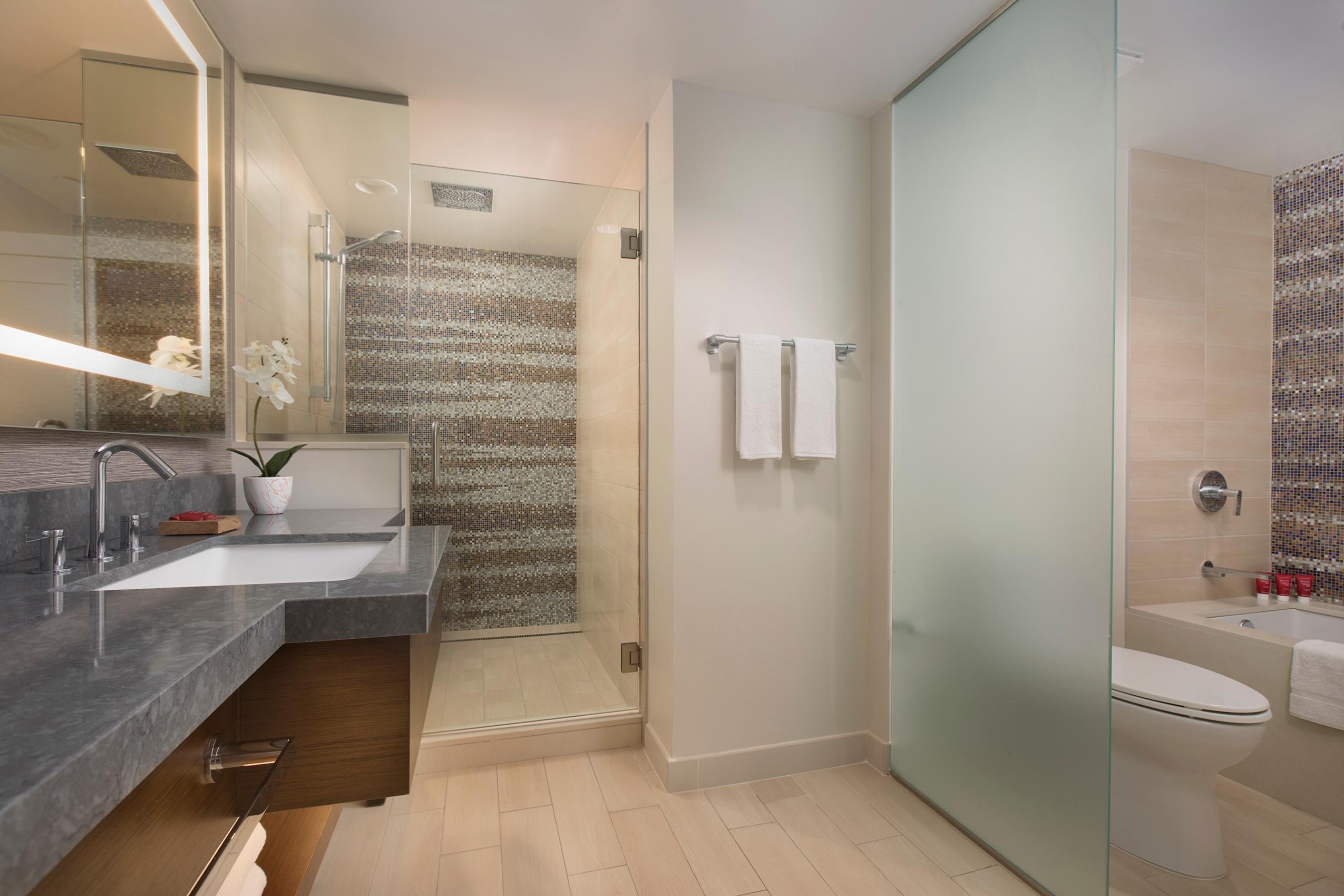 Napili Oceanfront Suite